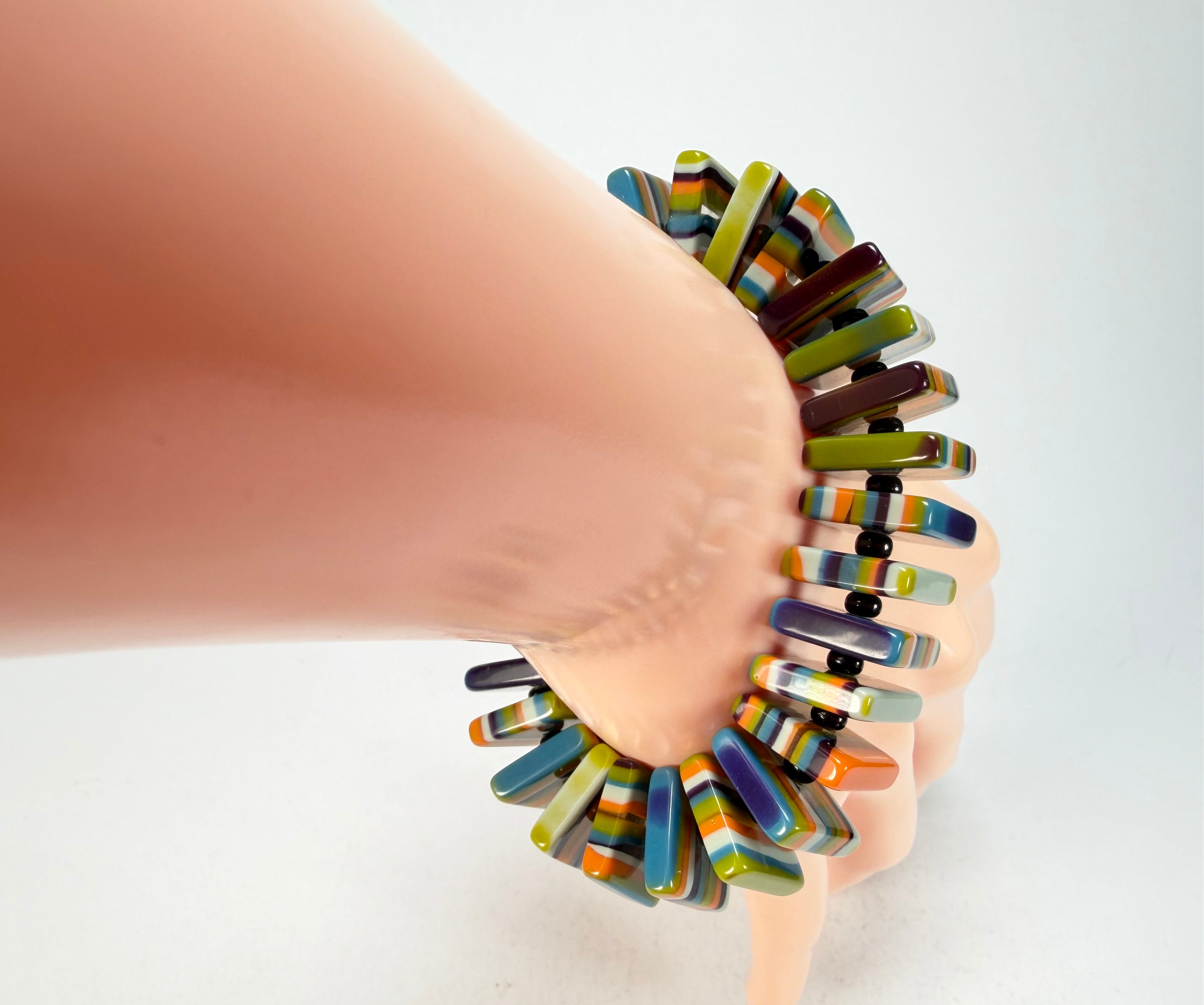 Jackie Brazil "Patricia" Liquorice Squares & Beads Winter Colour Resin Bracelet ( B0192 )