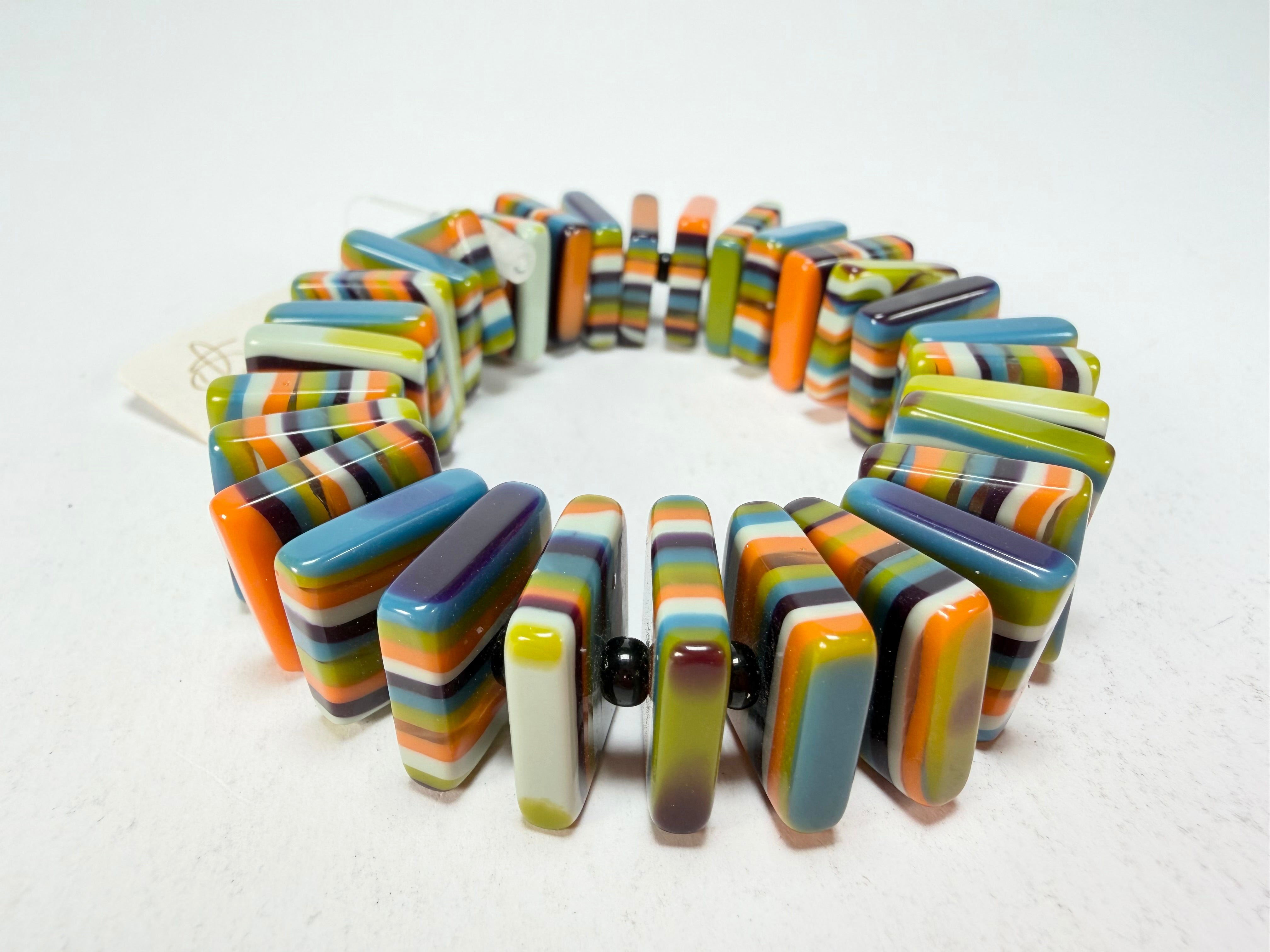 Jackie Brazil "Patricia" Liquorice Squares & Beads Winter Colour Resin Bracelet ( B0192 )