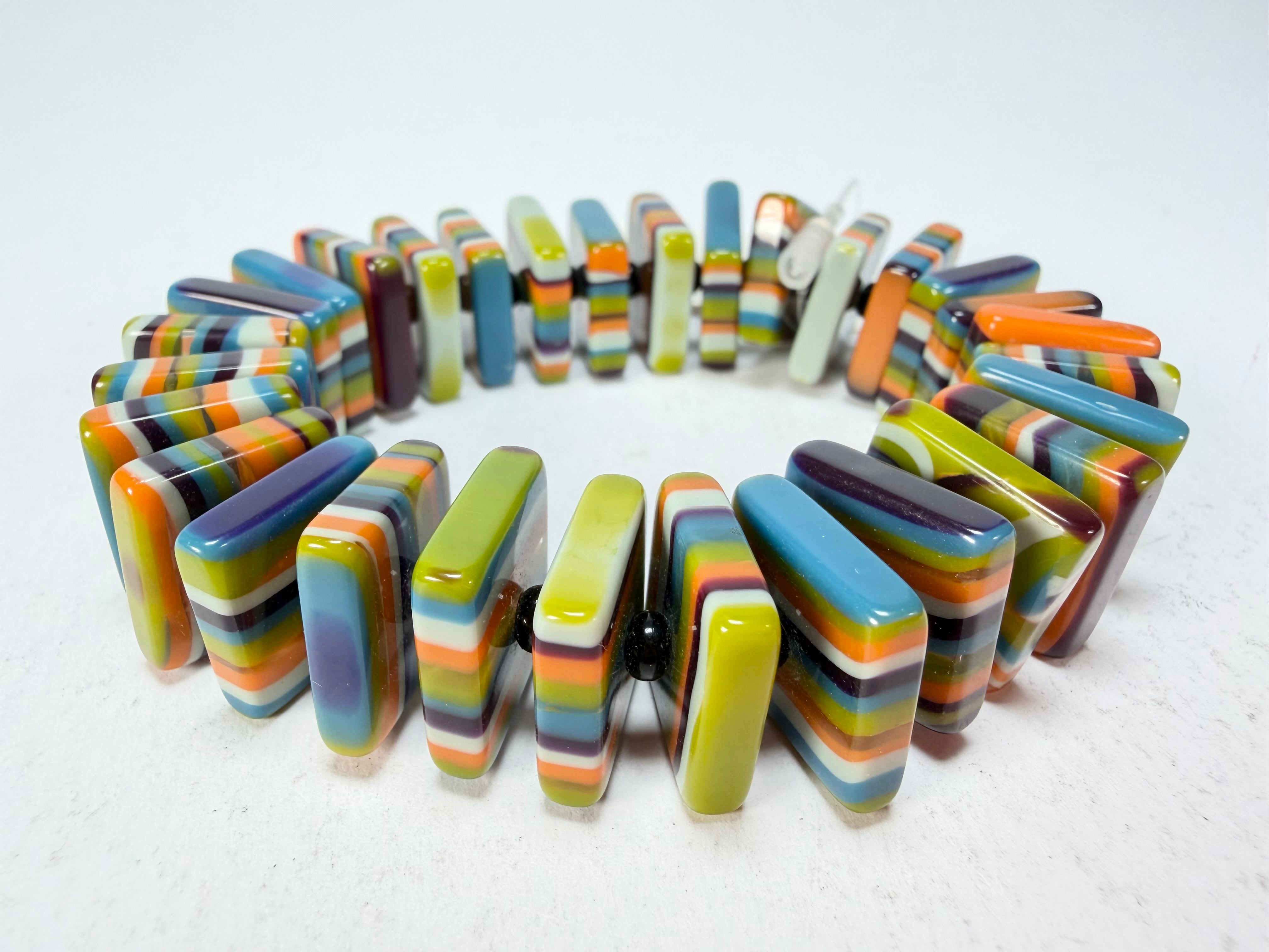 Jackie Brazil "Patricia" Liquorice Squares & Beads Winter Colour Resin Bracelet ( B0192 )