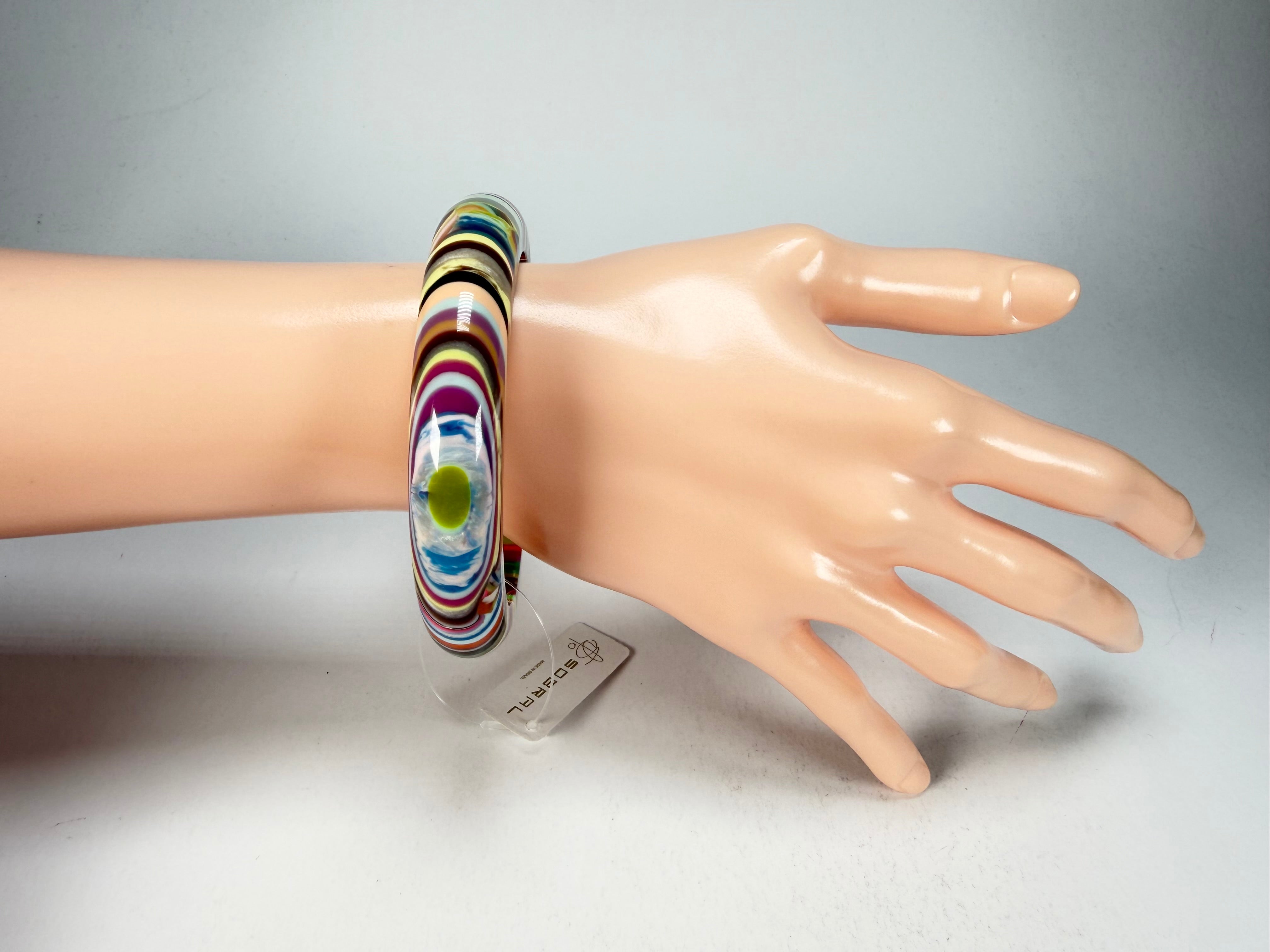 Jackie Brazil "Thin Cat Eye" Liquorice Allsorts with Cat Eye Mix Colours 1.3cm Resin Bangle ( B1151 )