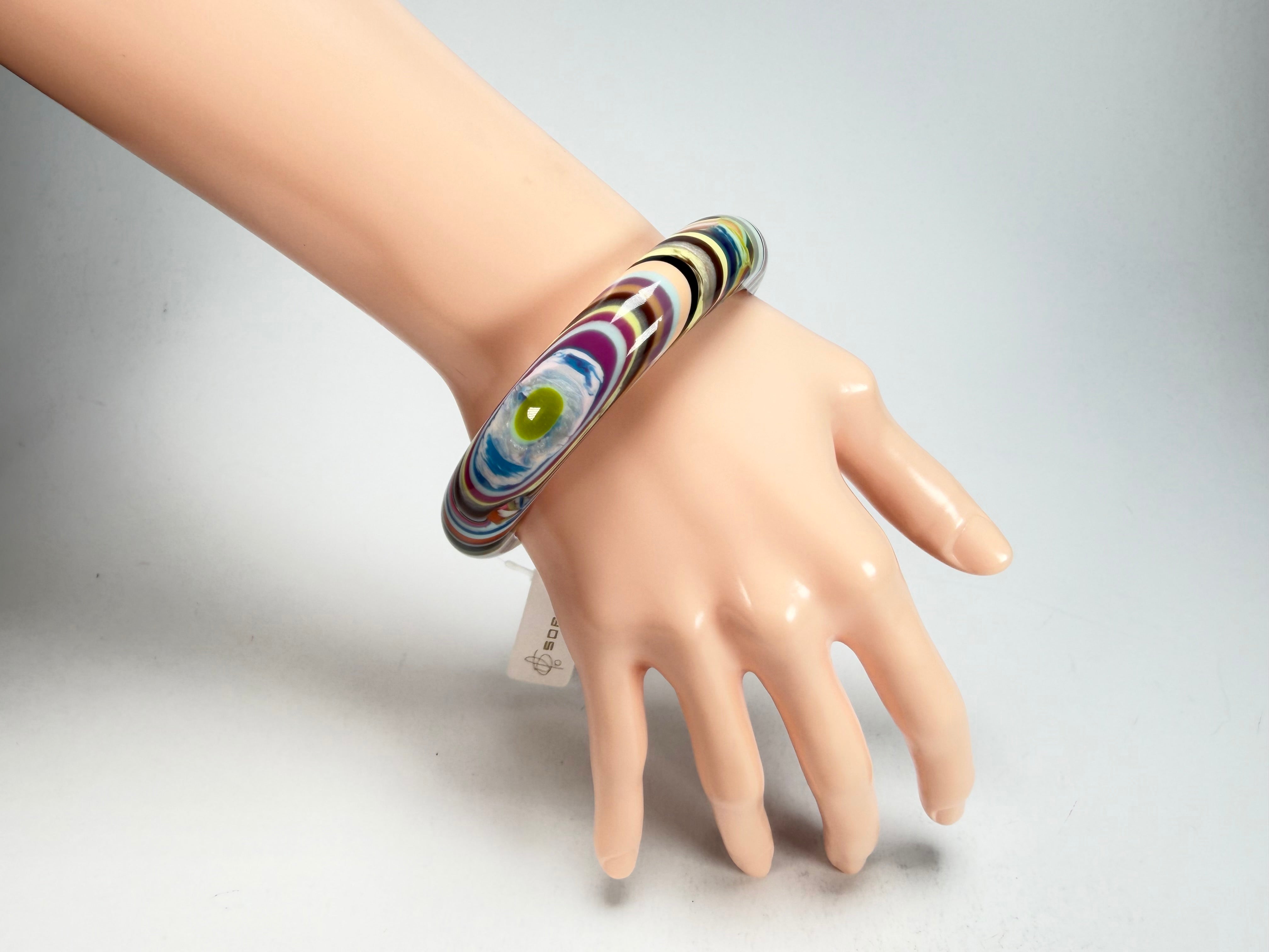 Jackie Brazil "Thin Cat Eye" Liquorice Allsorts with Cat Eye Mix Colours 1.3cm Resin Bangle ( B1151 )