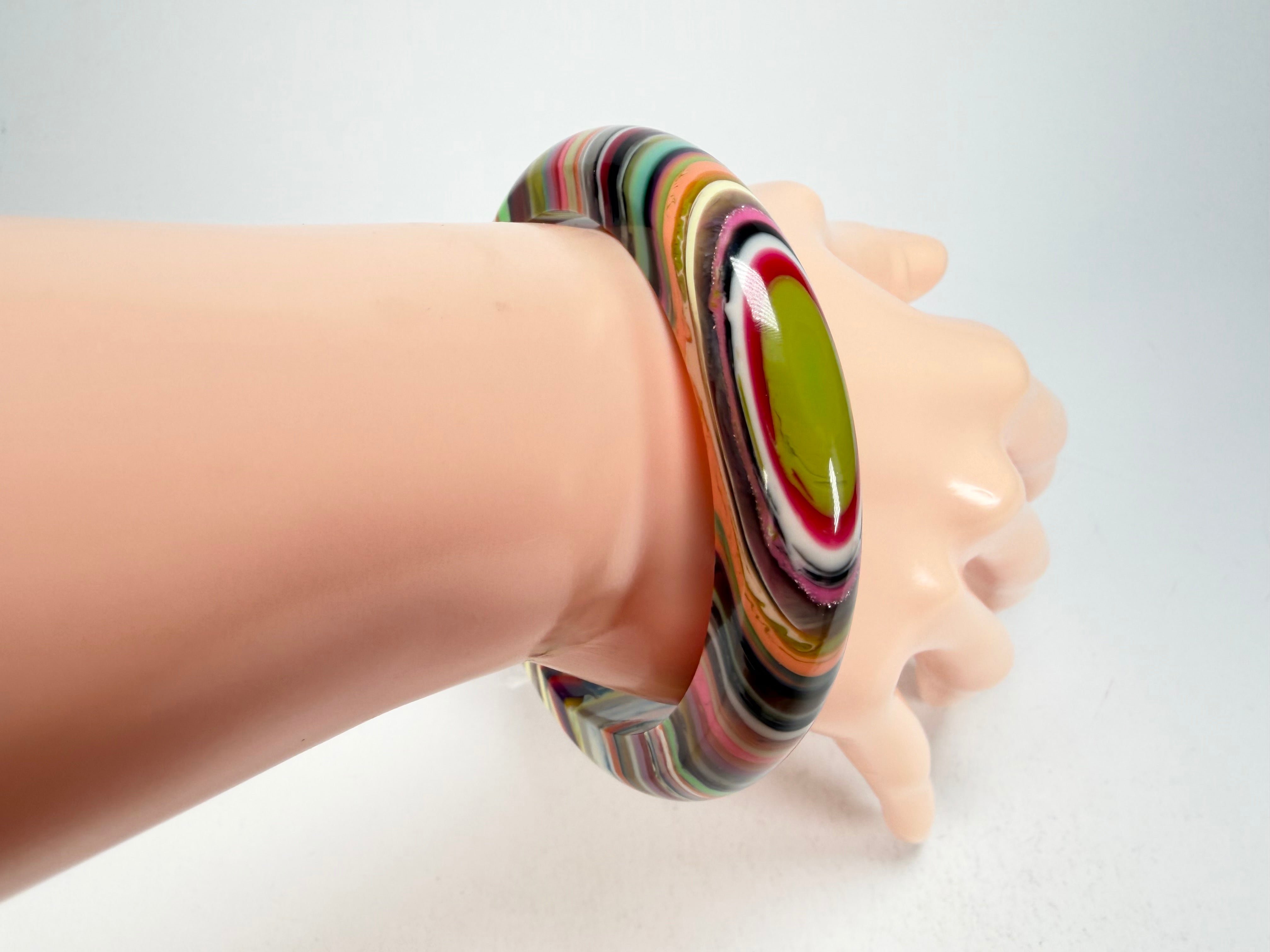 Jackie Brazil "Thin Cat Eye" Liquorice Allsorts with Cat Eye Mix Colours 1.3cm Resin Bangle ( B1151 )