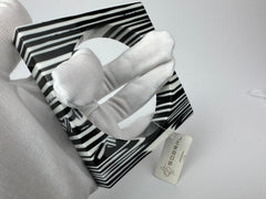 Jackie Brazil "Zebra" Liquorice Allsorts Black & White Striped 1.3cm Square Resin Bangle ( B2142 )