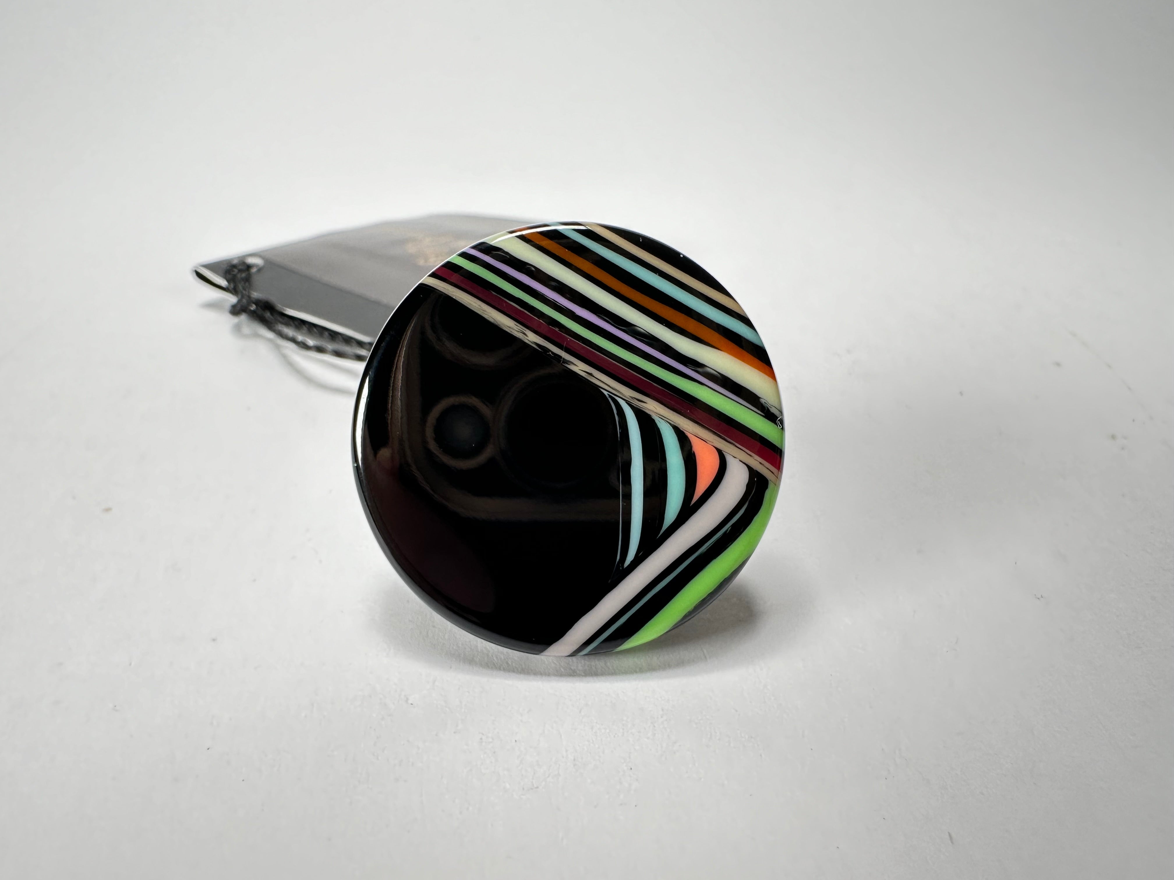 Jackie Brazil "Coast" Swirls Black Circle Resin Ring ( R3198 ) Size UK Q / USA 8