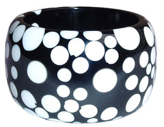 Jackie Brazil "Shinny Spotted" Black & White Spots Solid Round Resin 5cm Bangle ( B1725 )