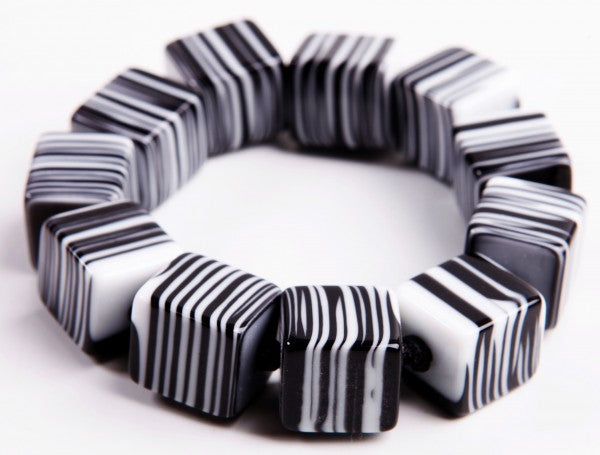 Jackie Brazil "POP" Liquorice Black & White Small Cubes Bracelet ( B0224 )