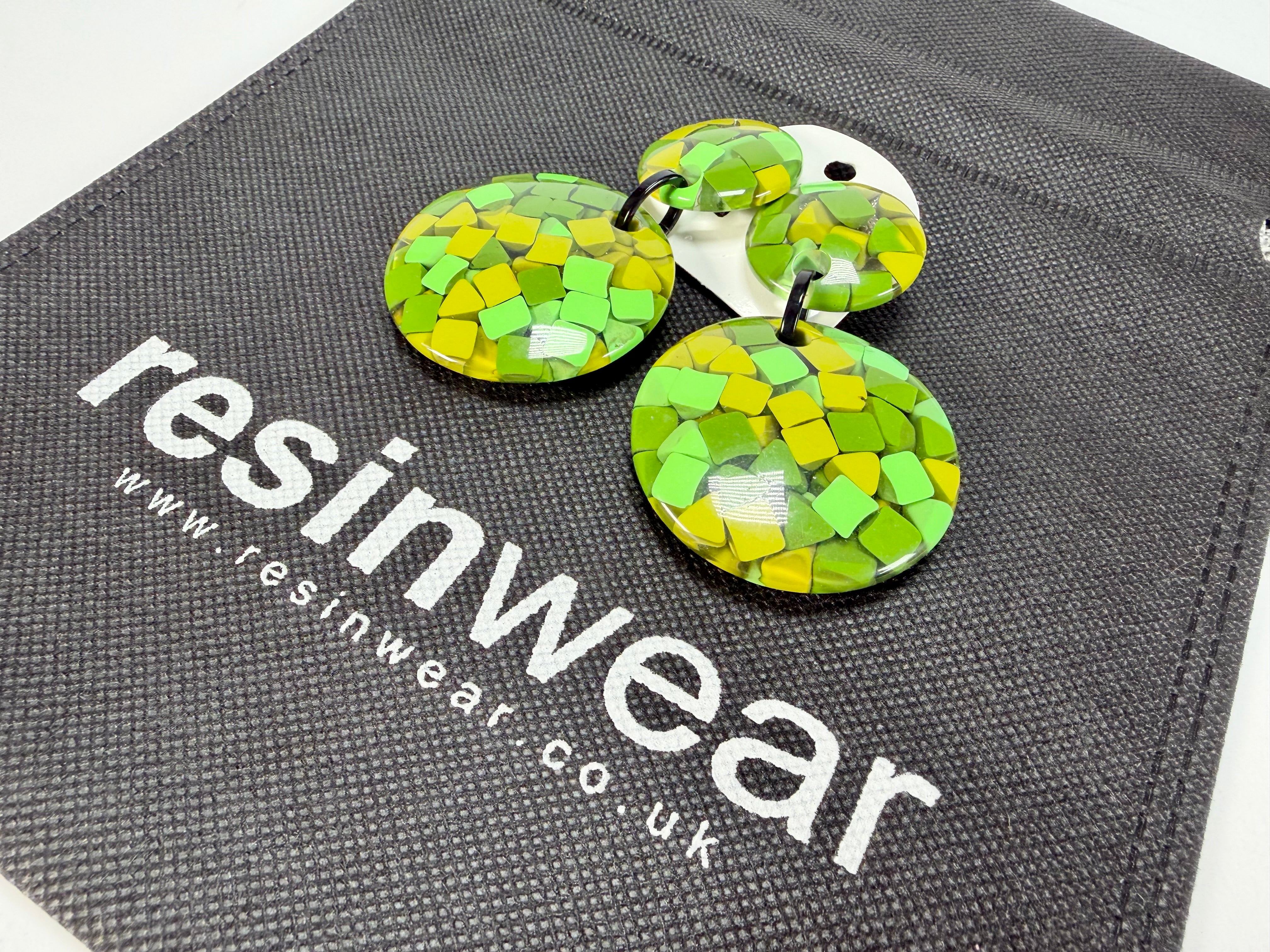 Marion Godart - Confetti "Pendentif double" Green Mix Double Pendant Resin Clip On Earrings
