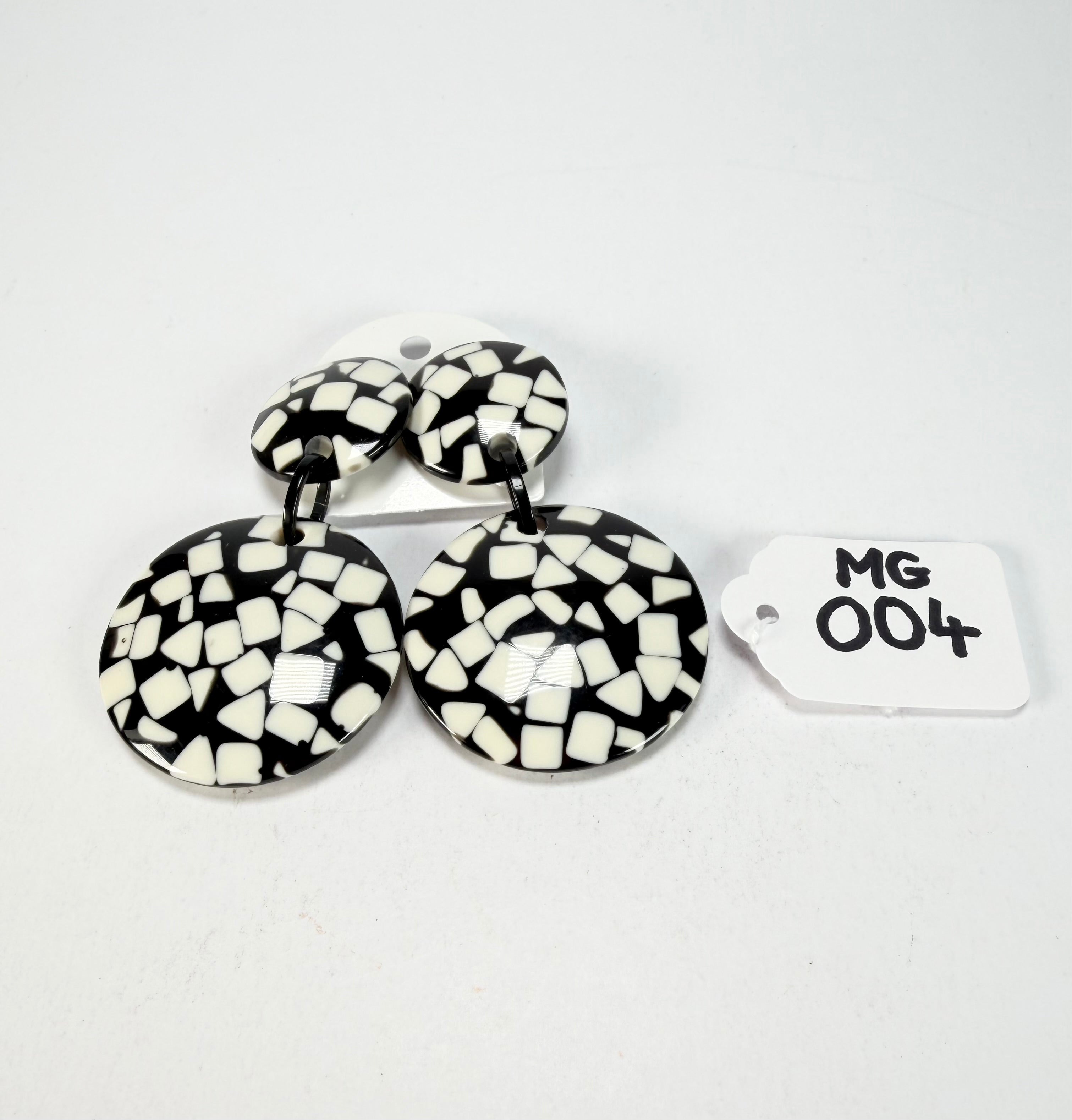 Marion Godart - Confetti "Pendentif Double" Black & White Mix Double Pendant Resin Clip On Earrings