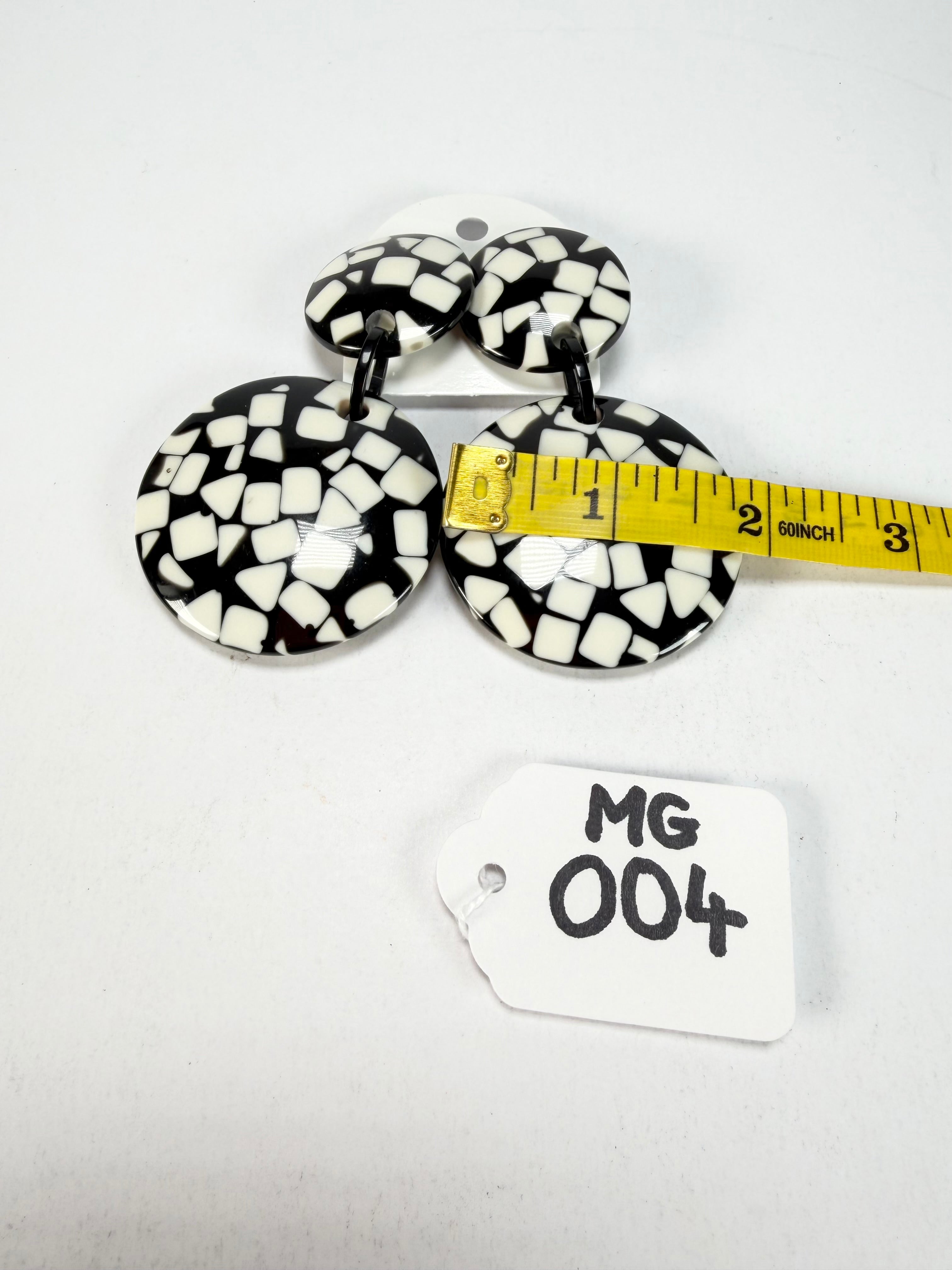 Marion Godart - Confetti "Pendentif Double" Black & White Mix Double Pendant Resin Clip On Earrings