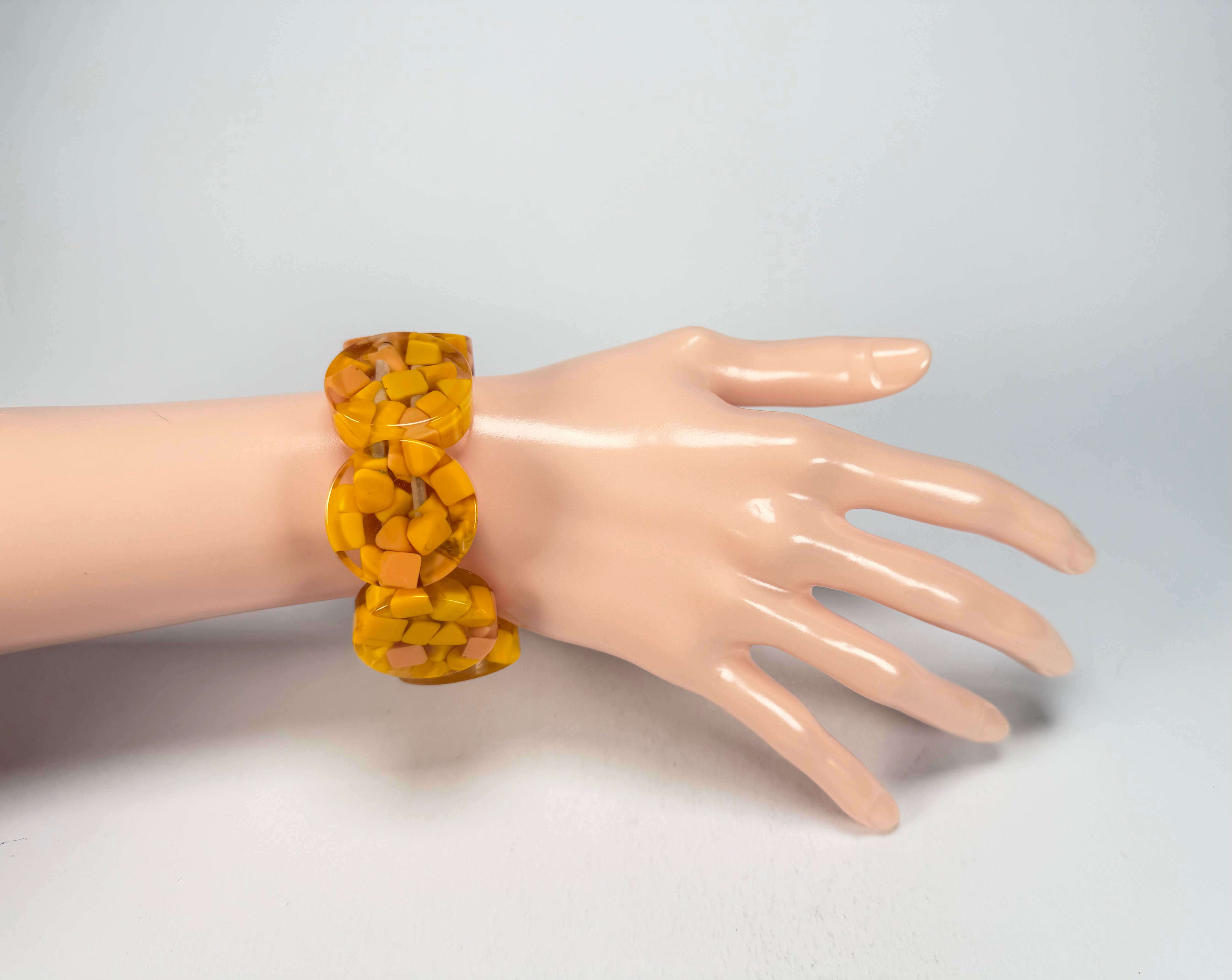 Marion Godart - Confetti "Cylindre" Yellow Mix Elasticated Cylinder Resin Bracelet