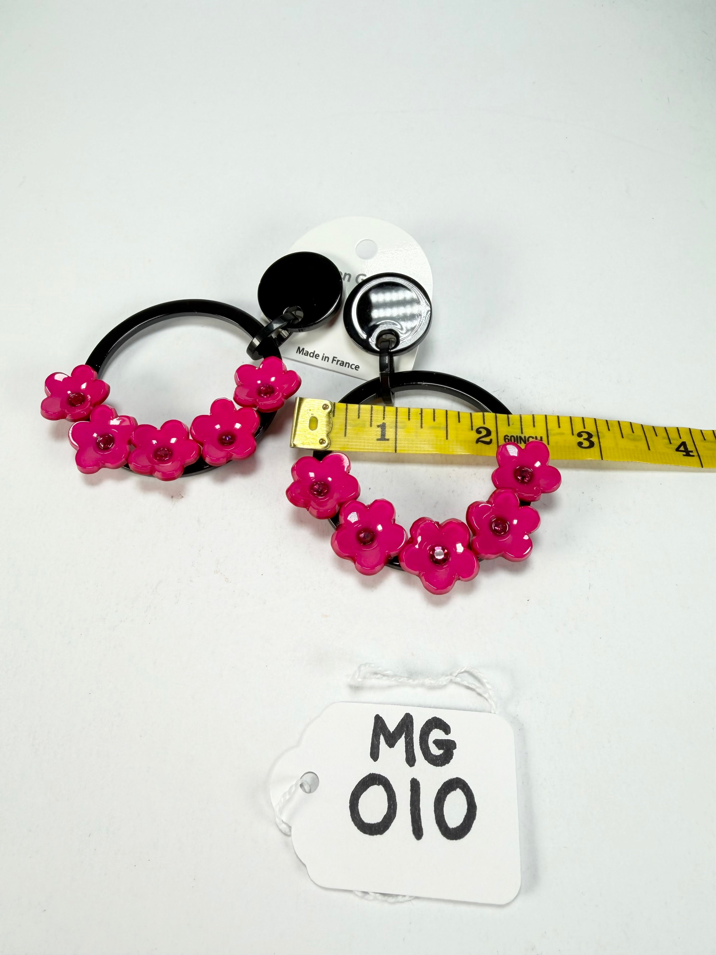 Marion Godart - Floral "Bouquet De Fleurs" Pink Floral Hoop Resin Clip On Earrings
