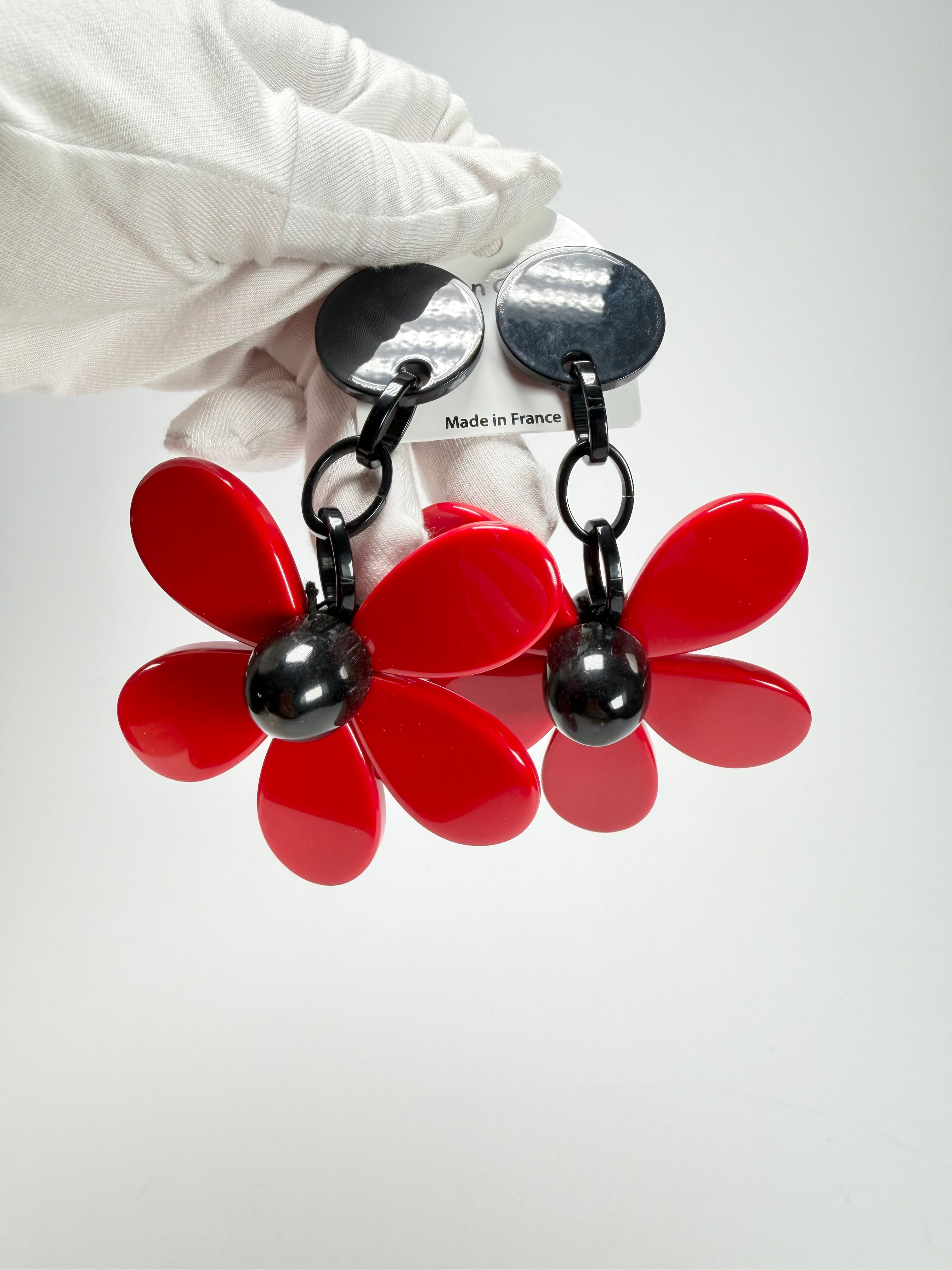 Marion Godart - Floral "Grand Pétale" Red Flower Resin Clip On Earrings