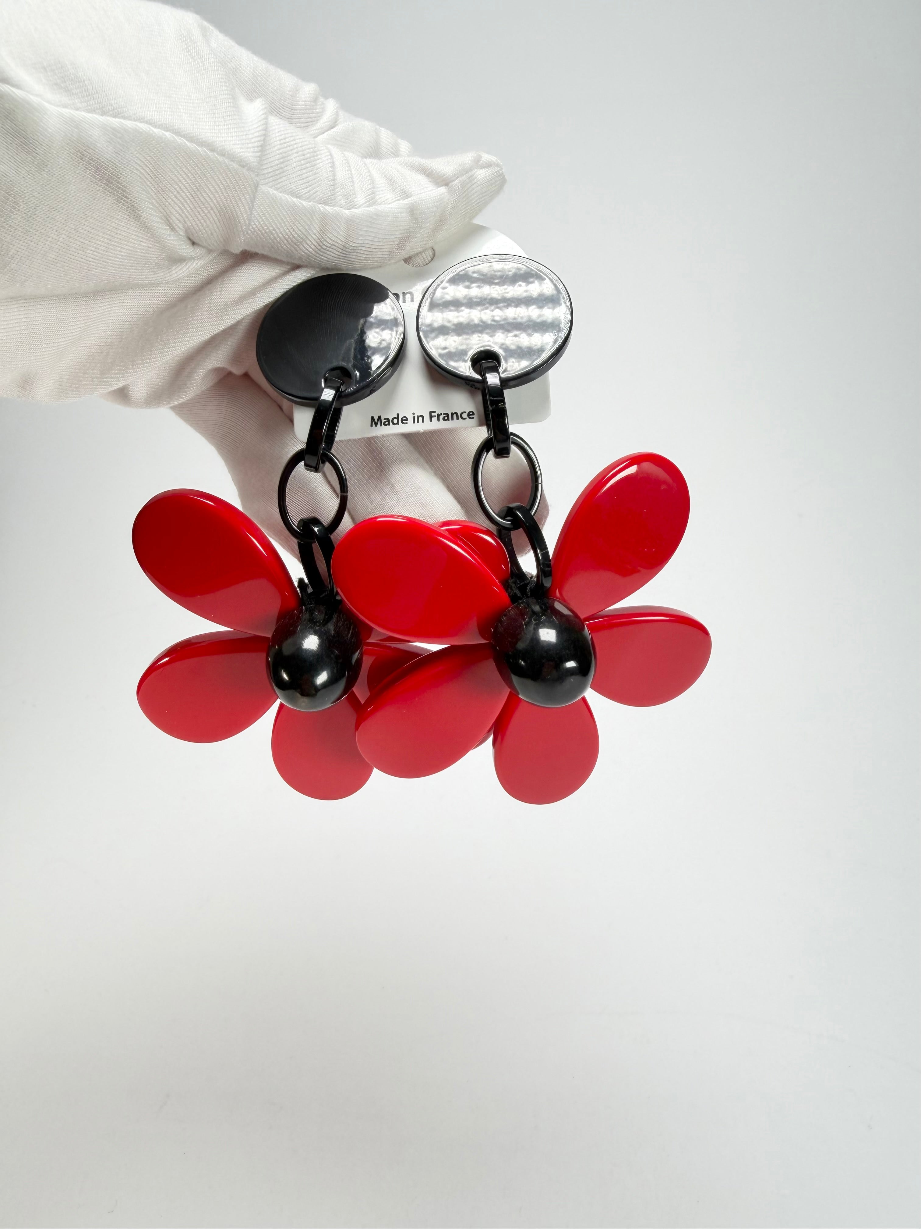 Marion Godart - Floral "Grand Pétale" Red Flower Resin Clip On Earrings
