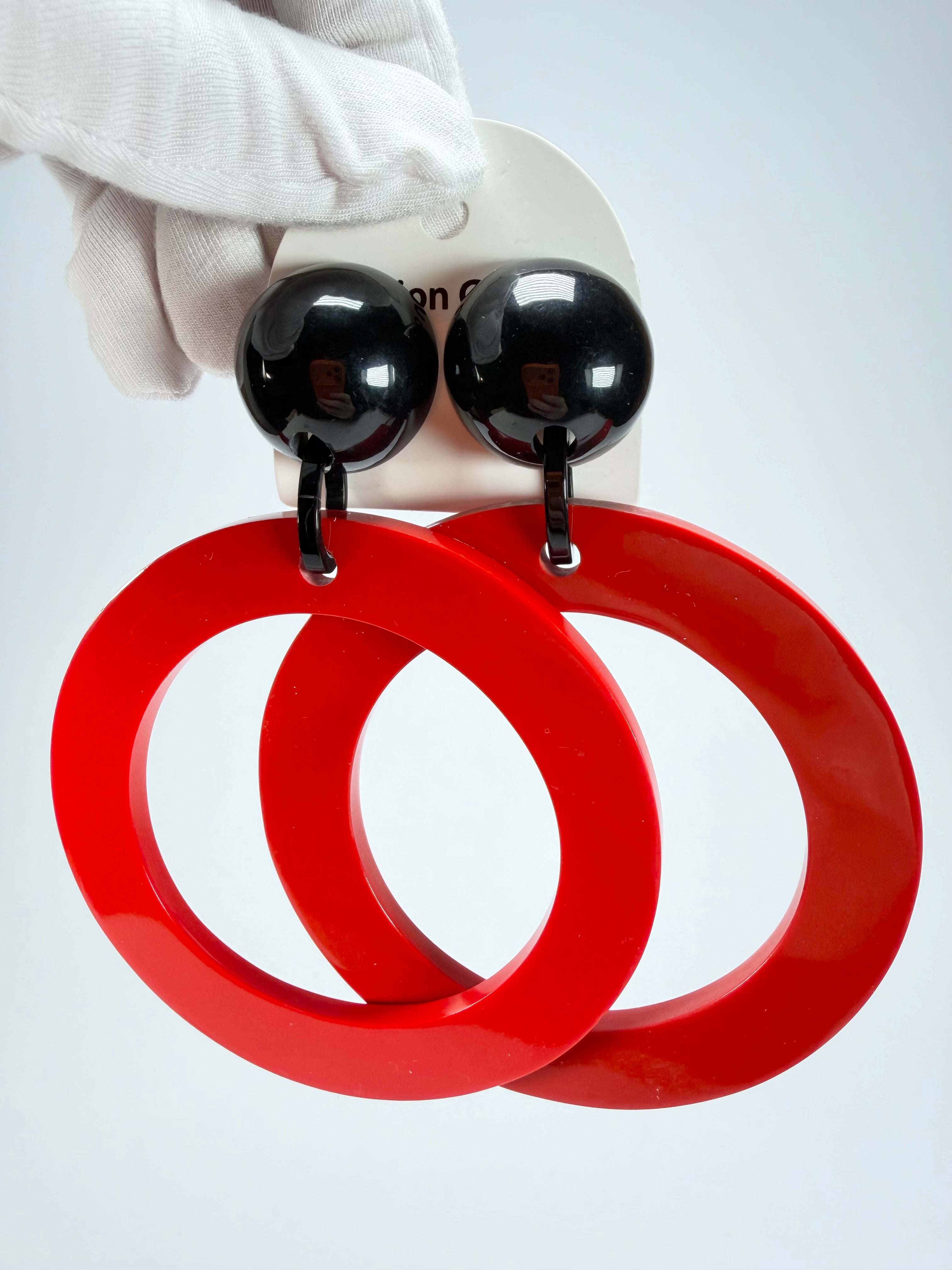 Marion Godart - BSX "Cerceau" Red & Black Flat Hoop Resin Clip On Earrings
