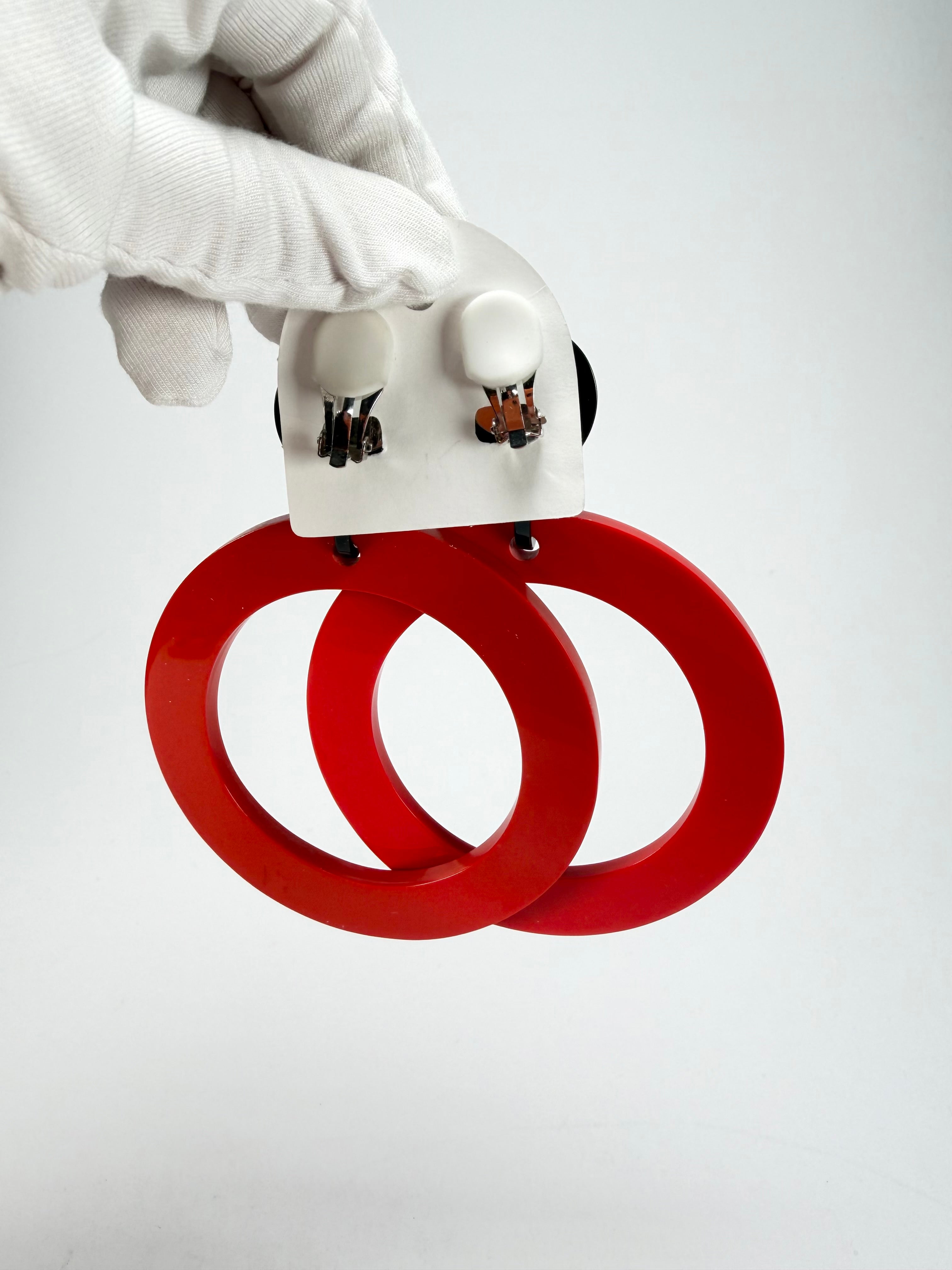 Marion Godart - BSX "Cerceau" Red & Black Flat Hoop Resin Clip On Earrings