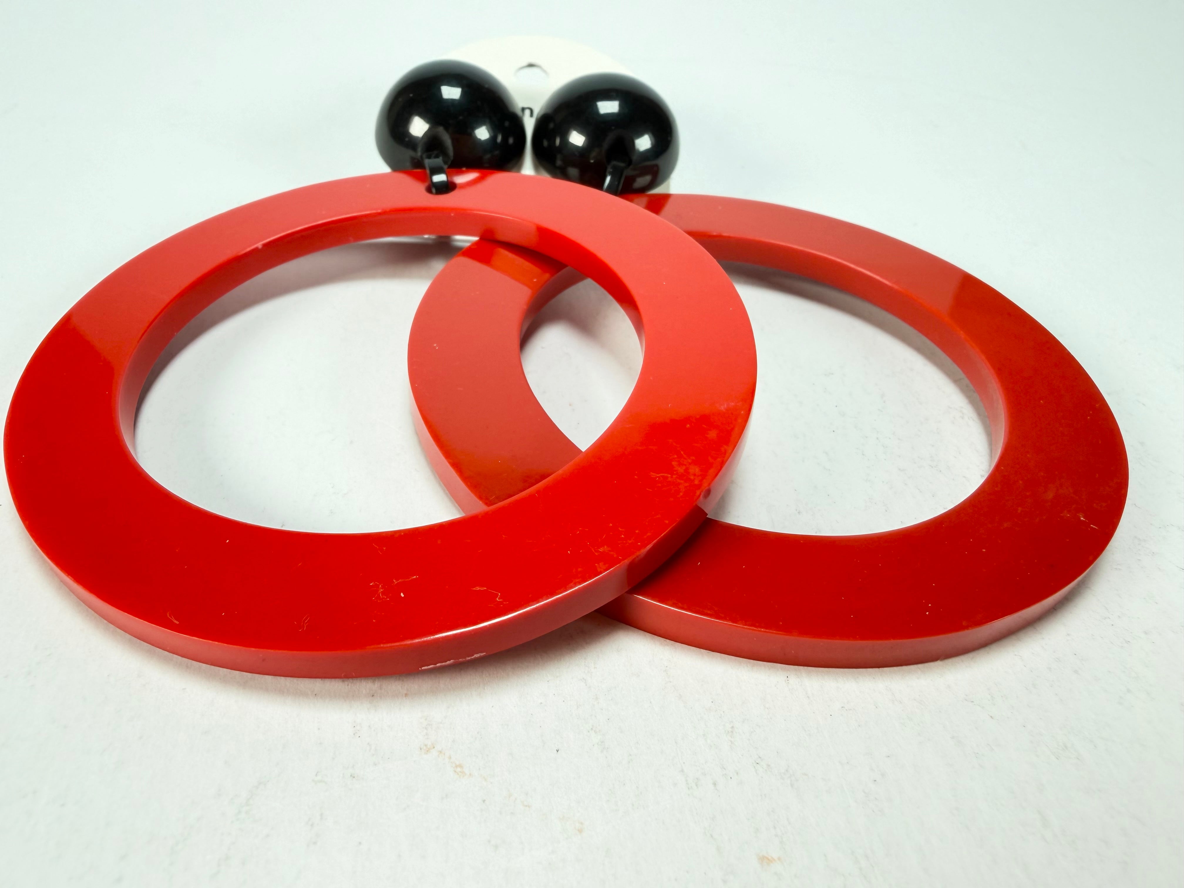 Marion Godart - BSX "Cerceau" Red & Black Flat Hoop Resin Clip On Earrings