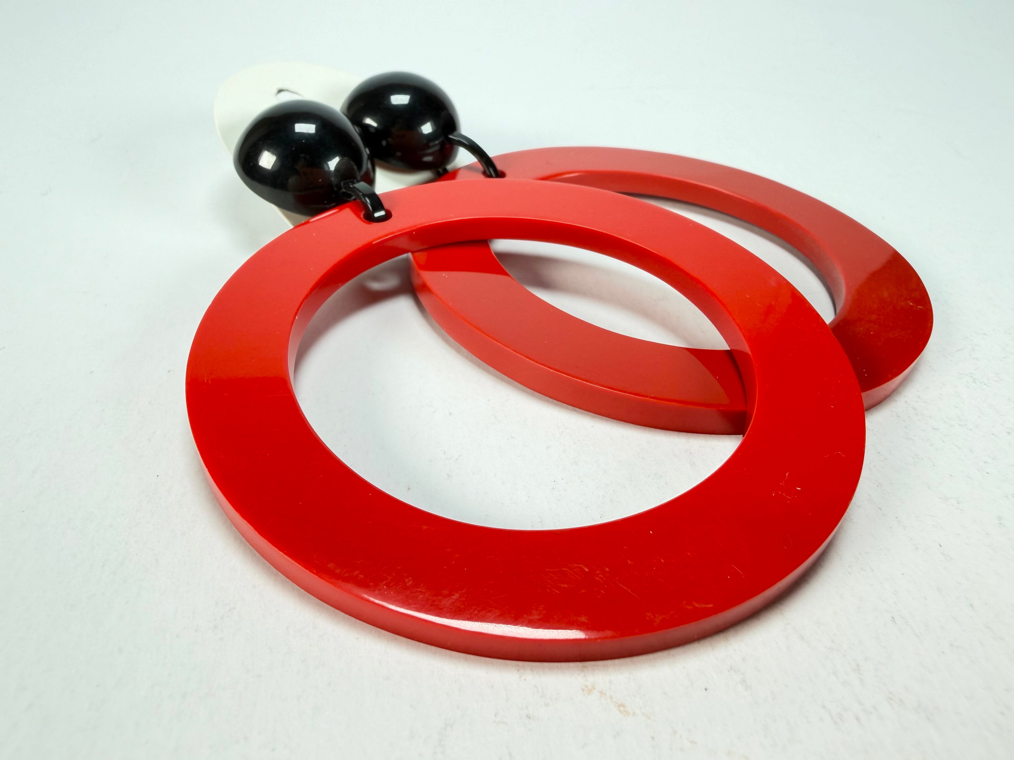Marion Godart - BSX "Cerceau" Red & Black Flat Hoop Resin Clip On Earrings