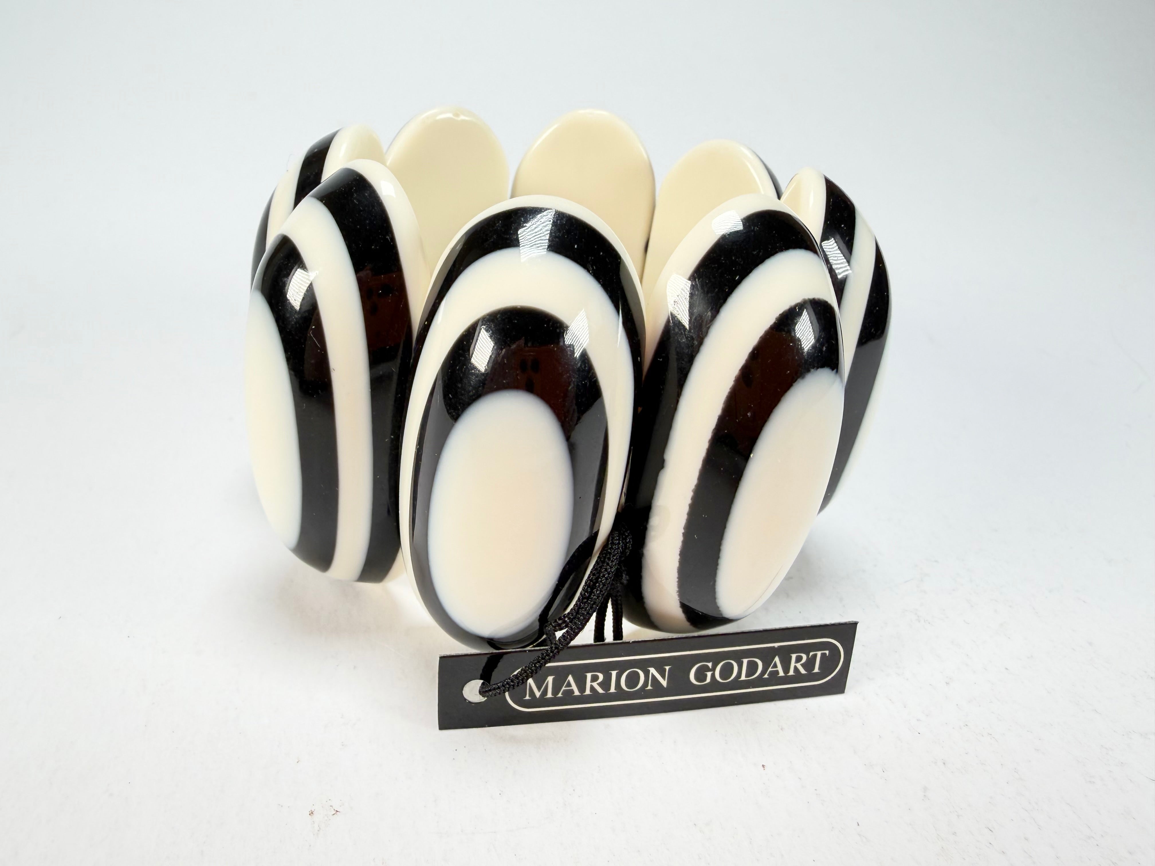 Marion Godart - Monochrome "Oblongues" Black & Cream Elasticated Resin Bracelet