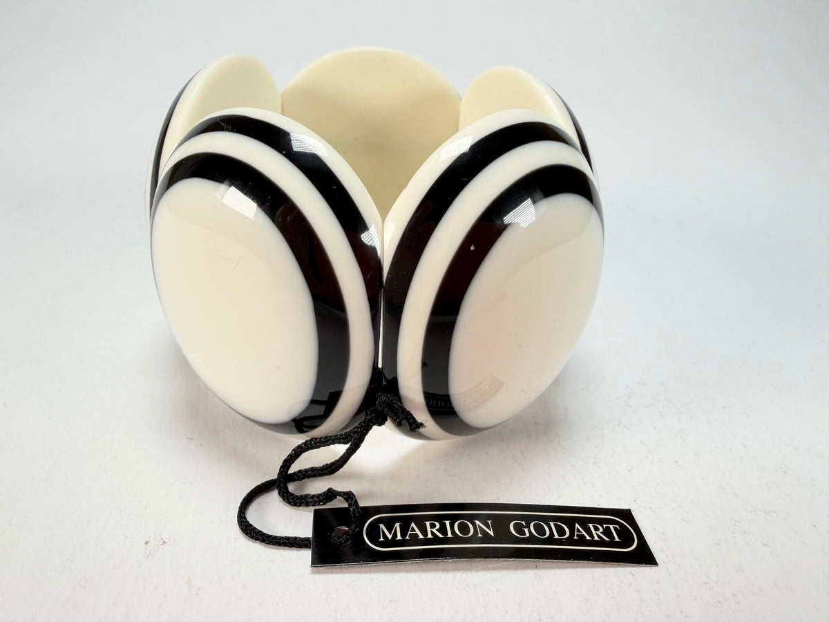 Marion Godart - Monochrome "Cinq pièces" Black & Cream Elasticated Resin Bracelet