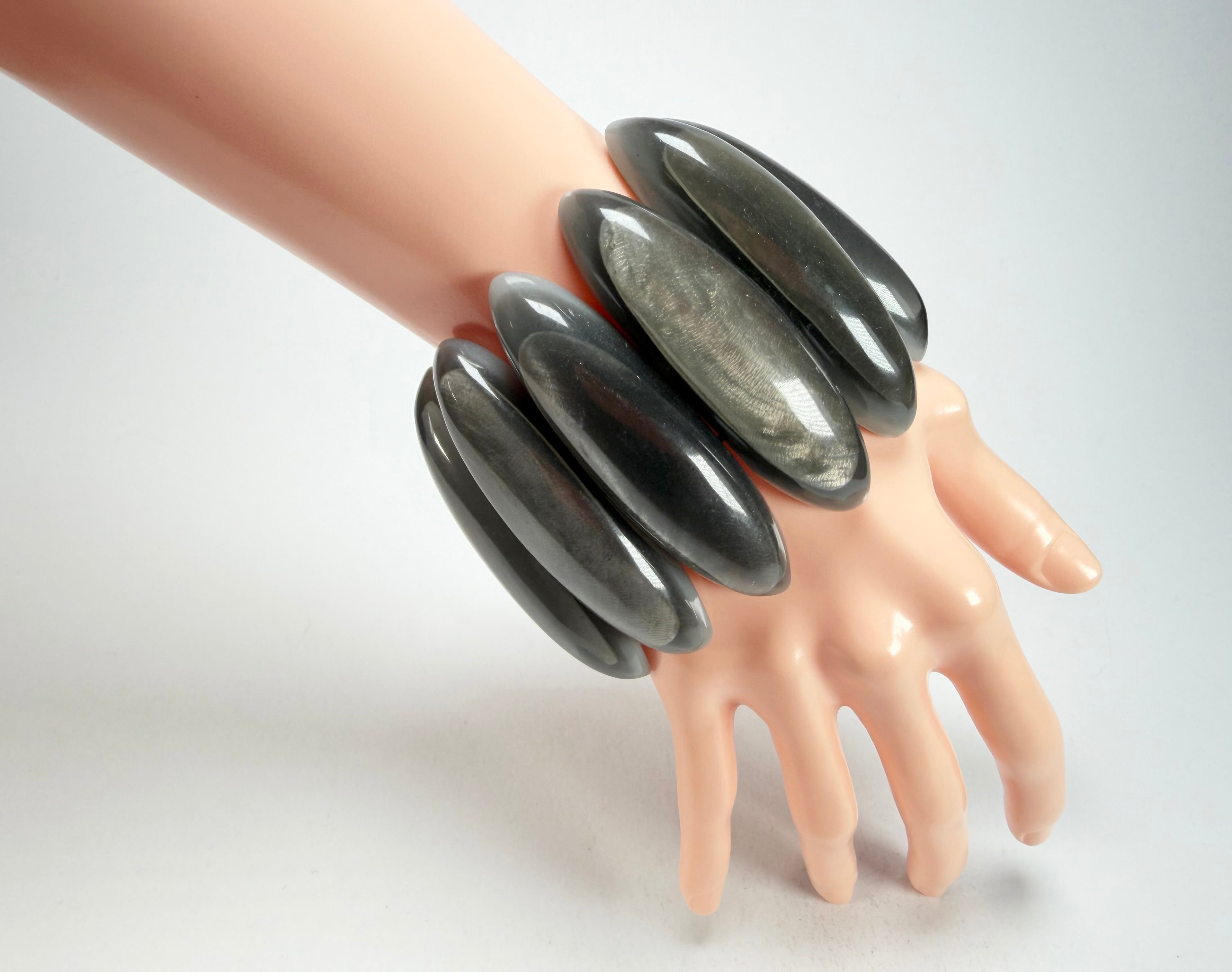 Marion Godart - Natural "Nuances" Grey Tones Elasticated Resin Bracelet