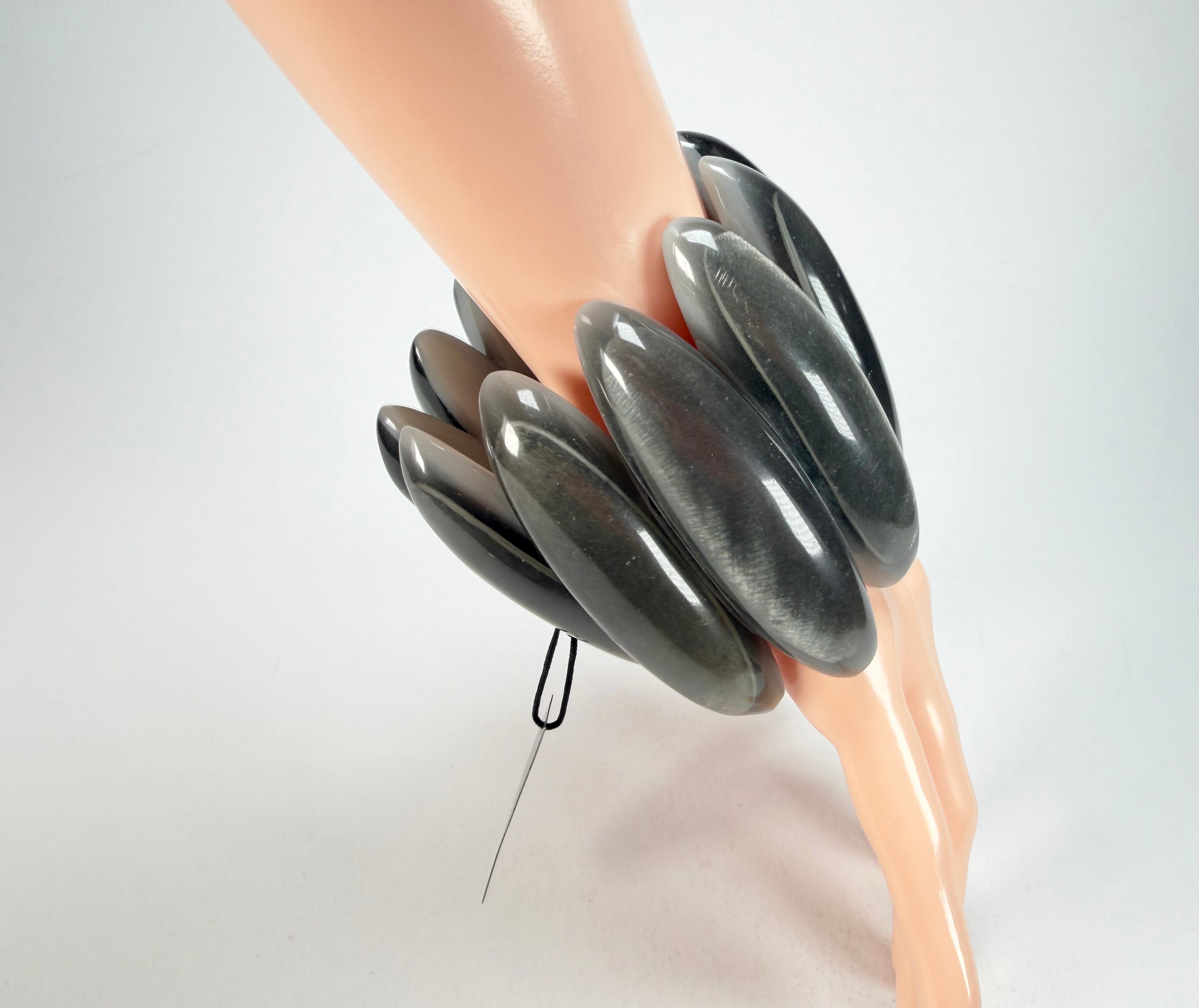 Marion Godart - Natural "Nuances" Grey Tones Elasticated Resin Bracelet