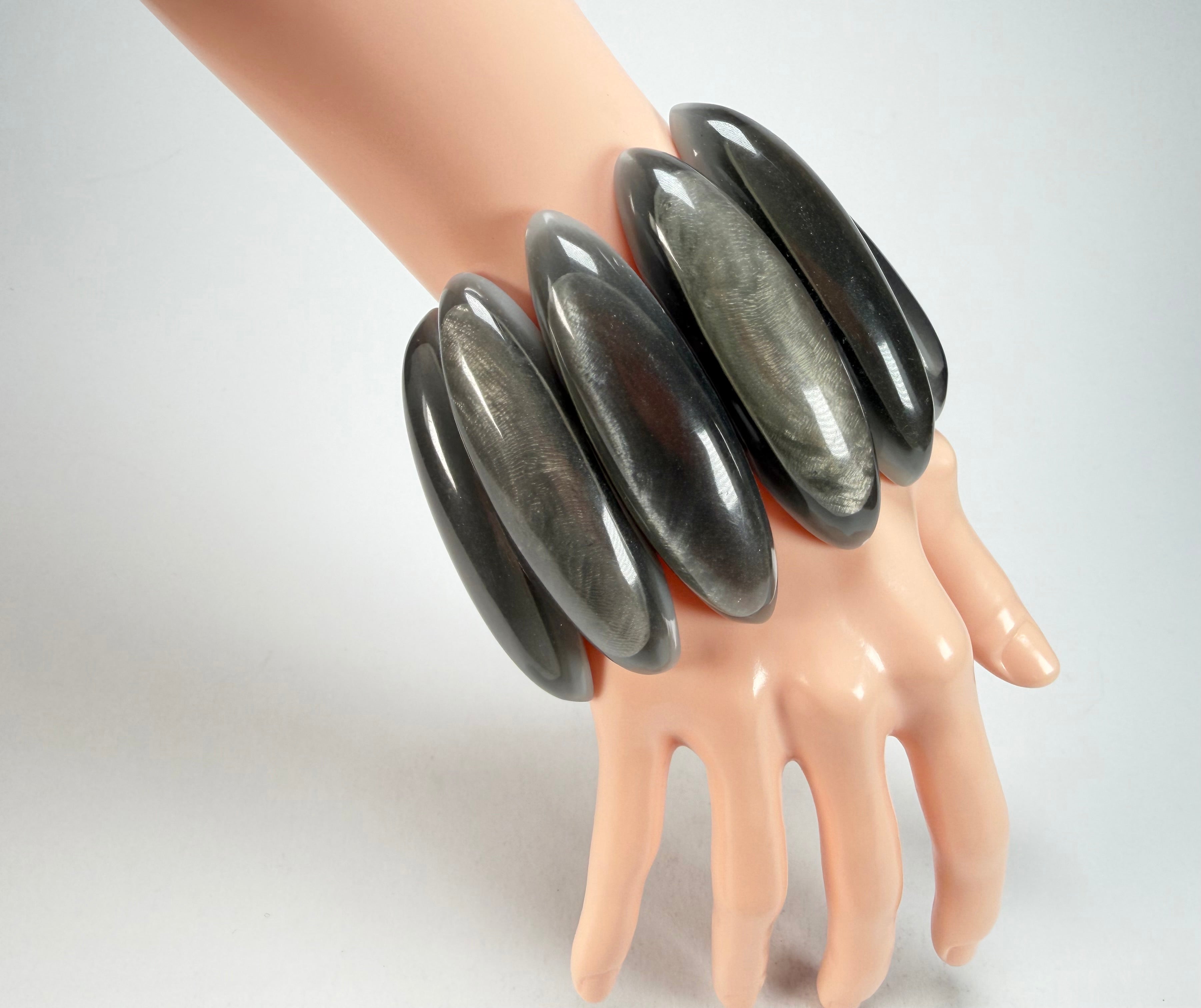 Marion Godart - Natural "Nuances" Grey Tones Elasticated Resin Bracelet