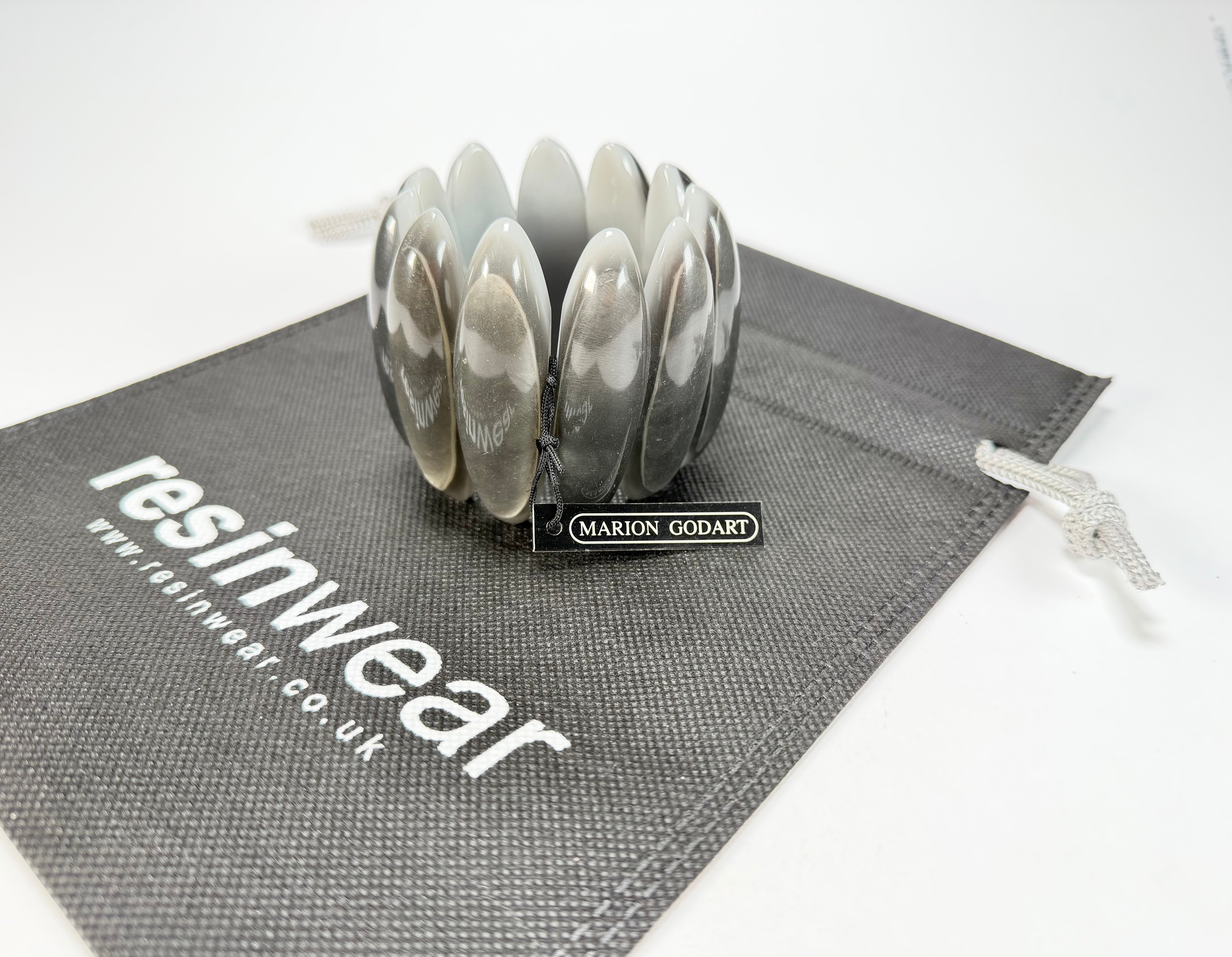 Marion Godart - Natural "Nuances" Grey Tones Elasticated Resin Bracelet