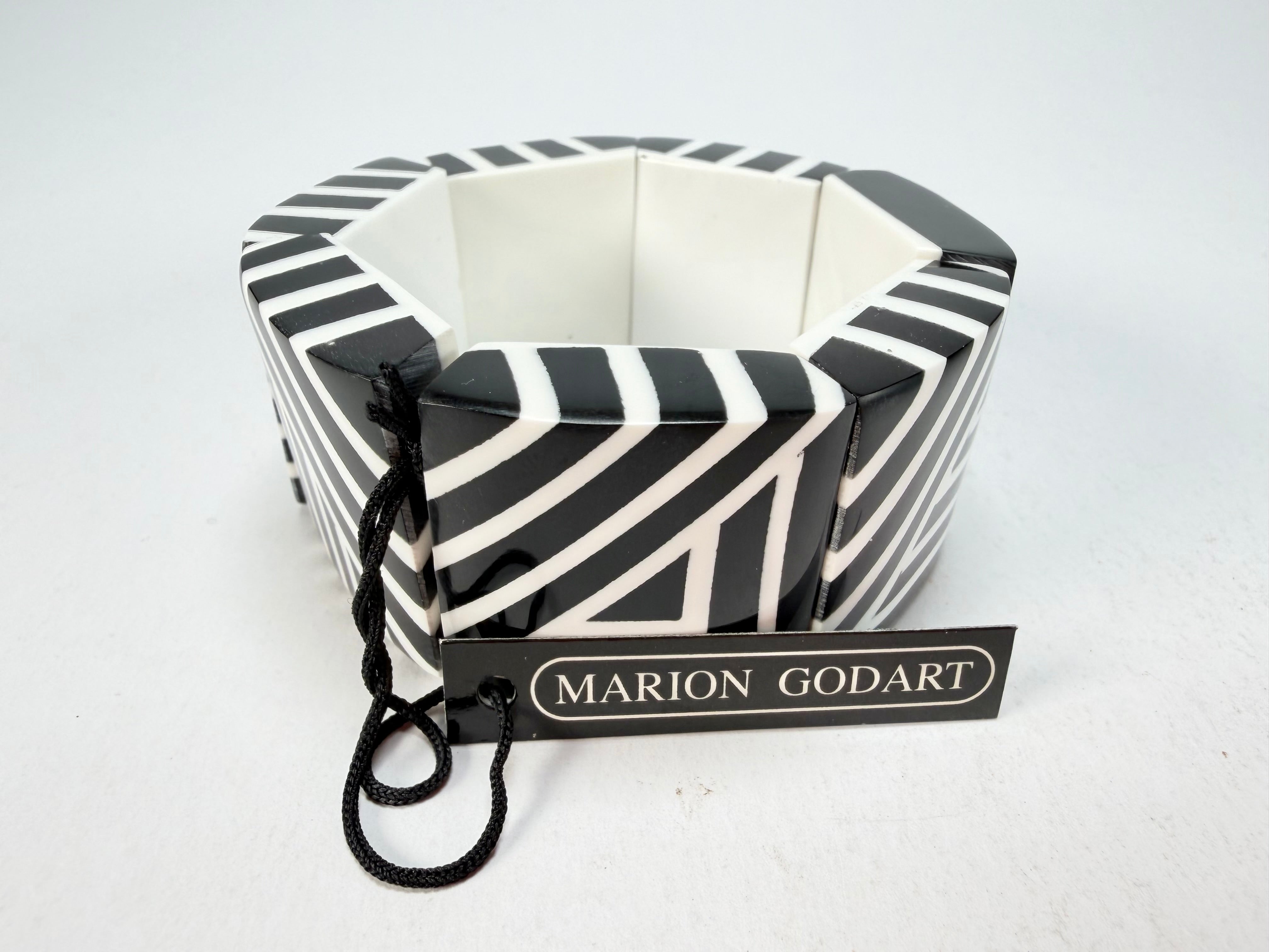Marion Godart - Monochrome "Géométrique" Black & White Elasticated Resin Bracelet