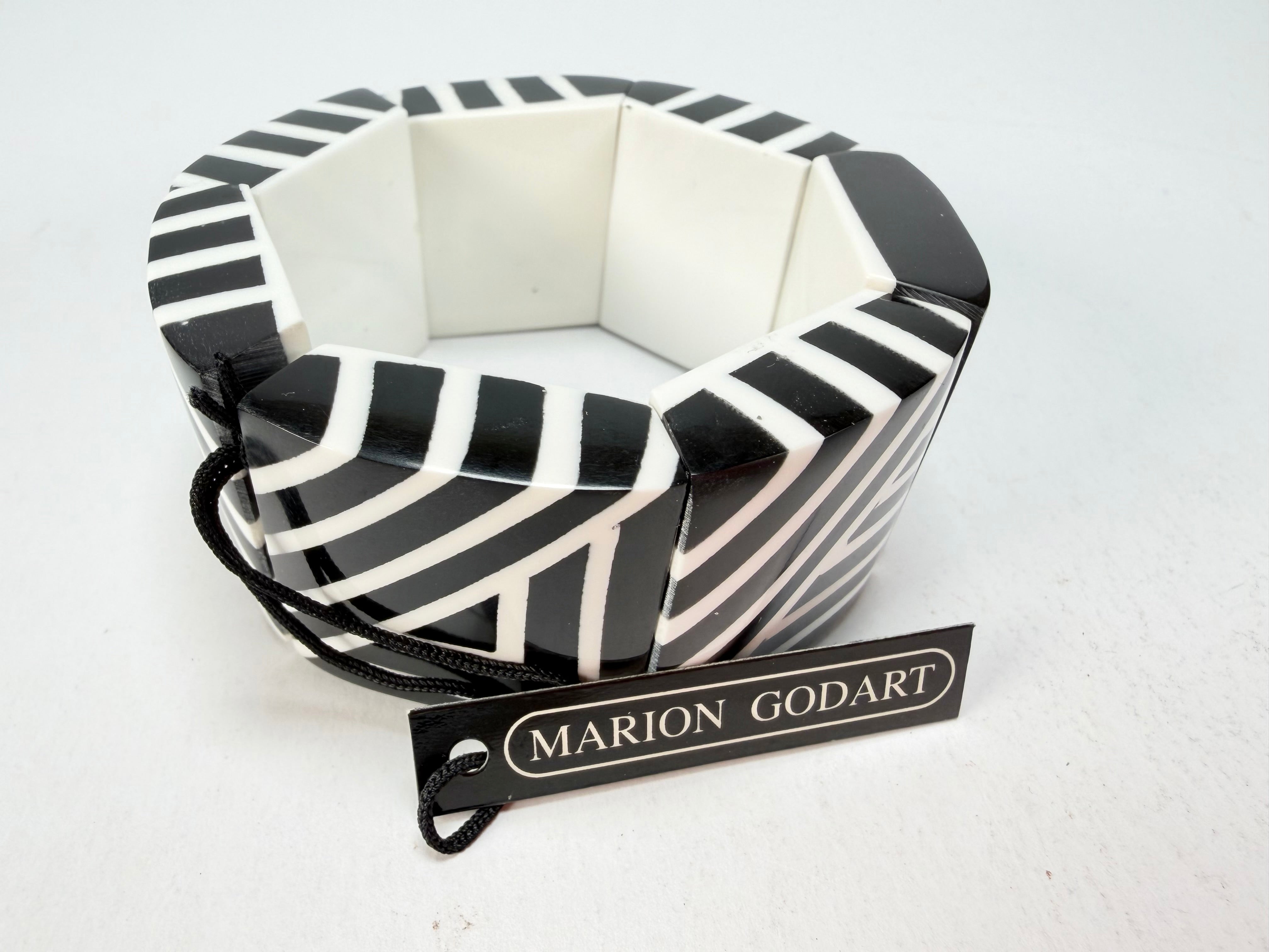 Marion Godart - Monochrome "Géométrique" Black & White Elasticated Resin Bracelet