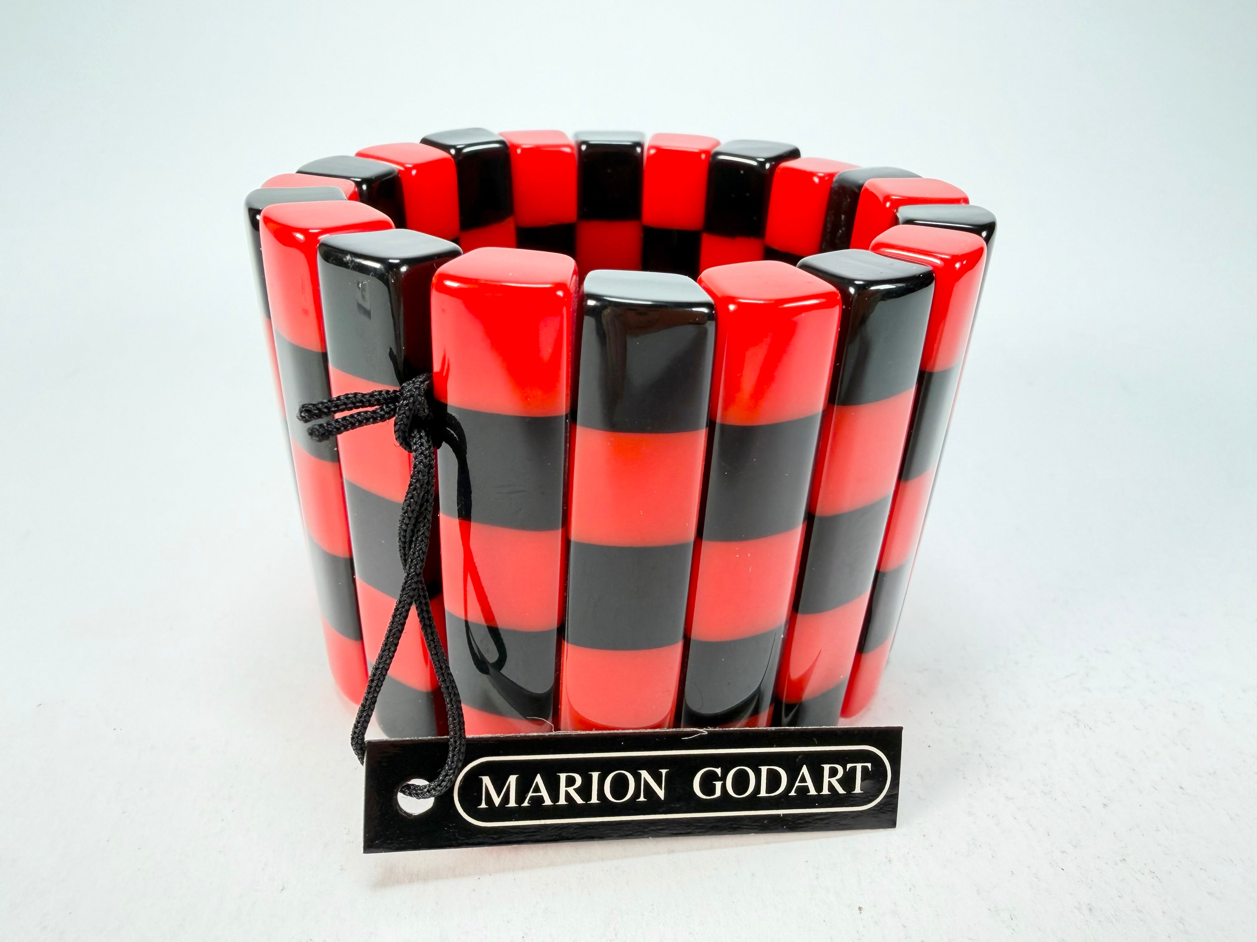 Marion Godart - Monochrome "Damier" Black & Red Elasticated Resin Bracelet