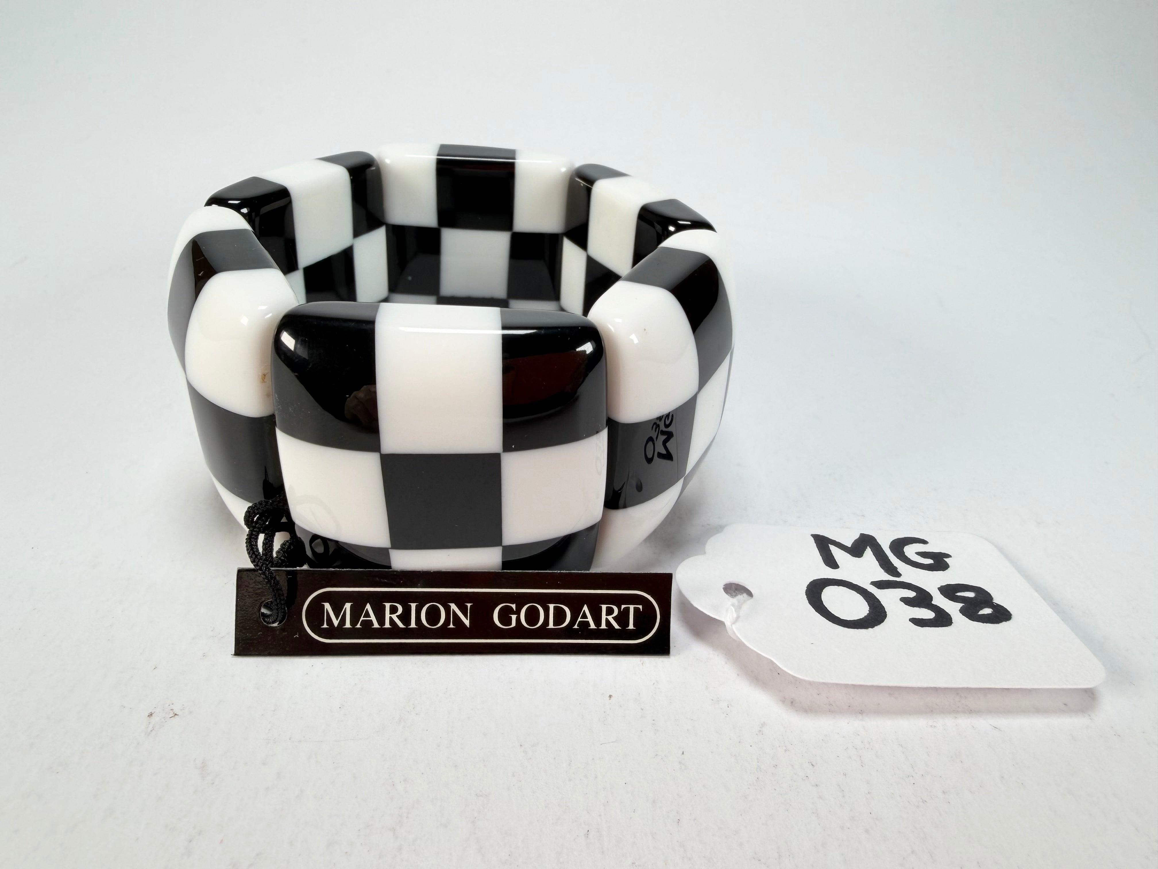Marion Godart - Monochrome "Echiquier" Black & White Elasticated Resin Bracelet