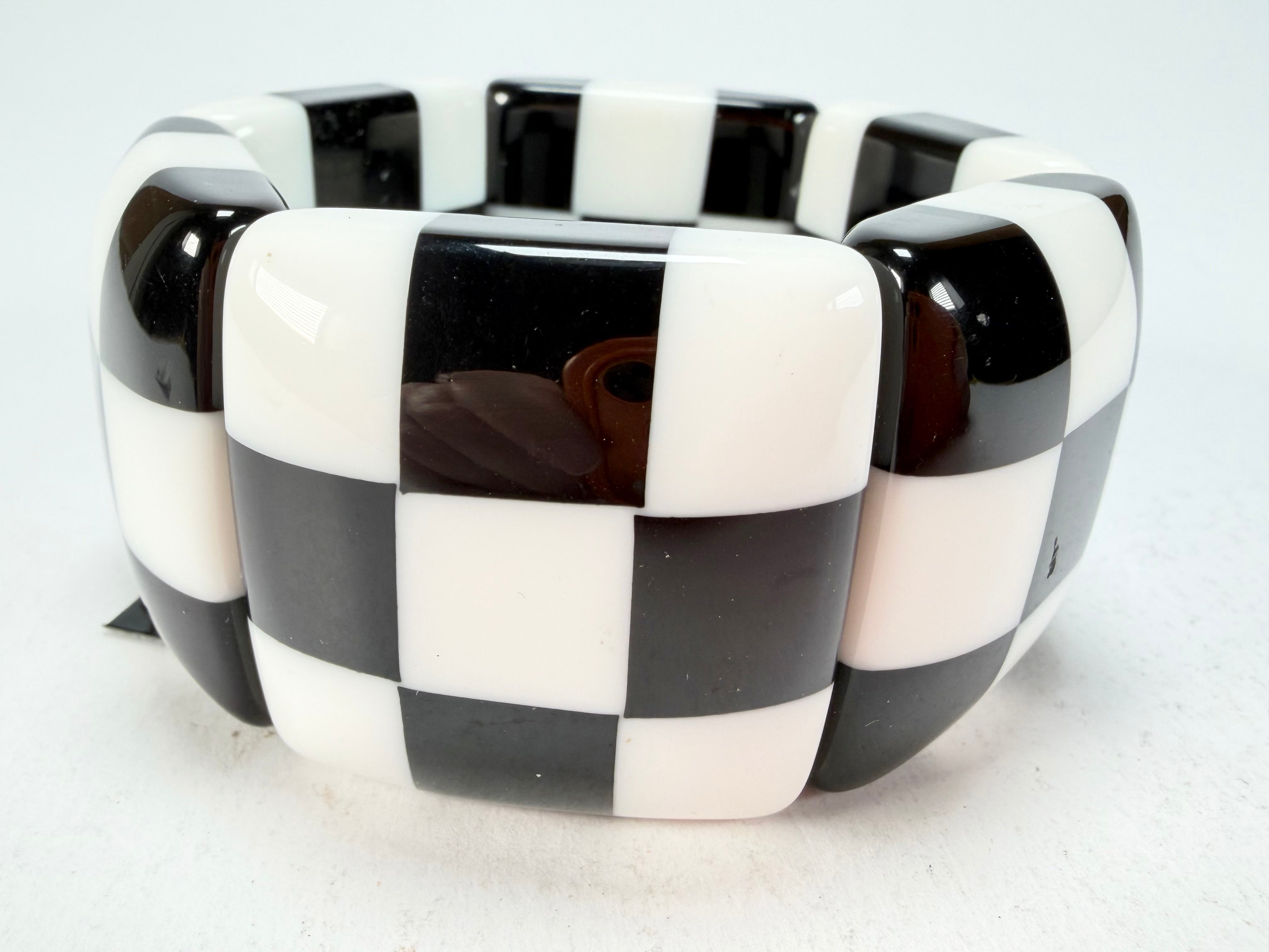 Marion Godart - Monochrome "Echiquier" Black & White Elasticated Resin Bracelet
