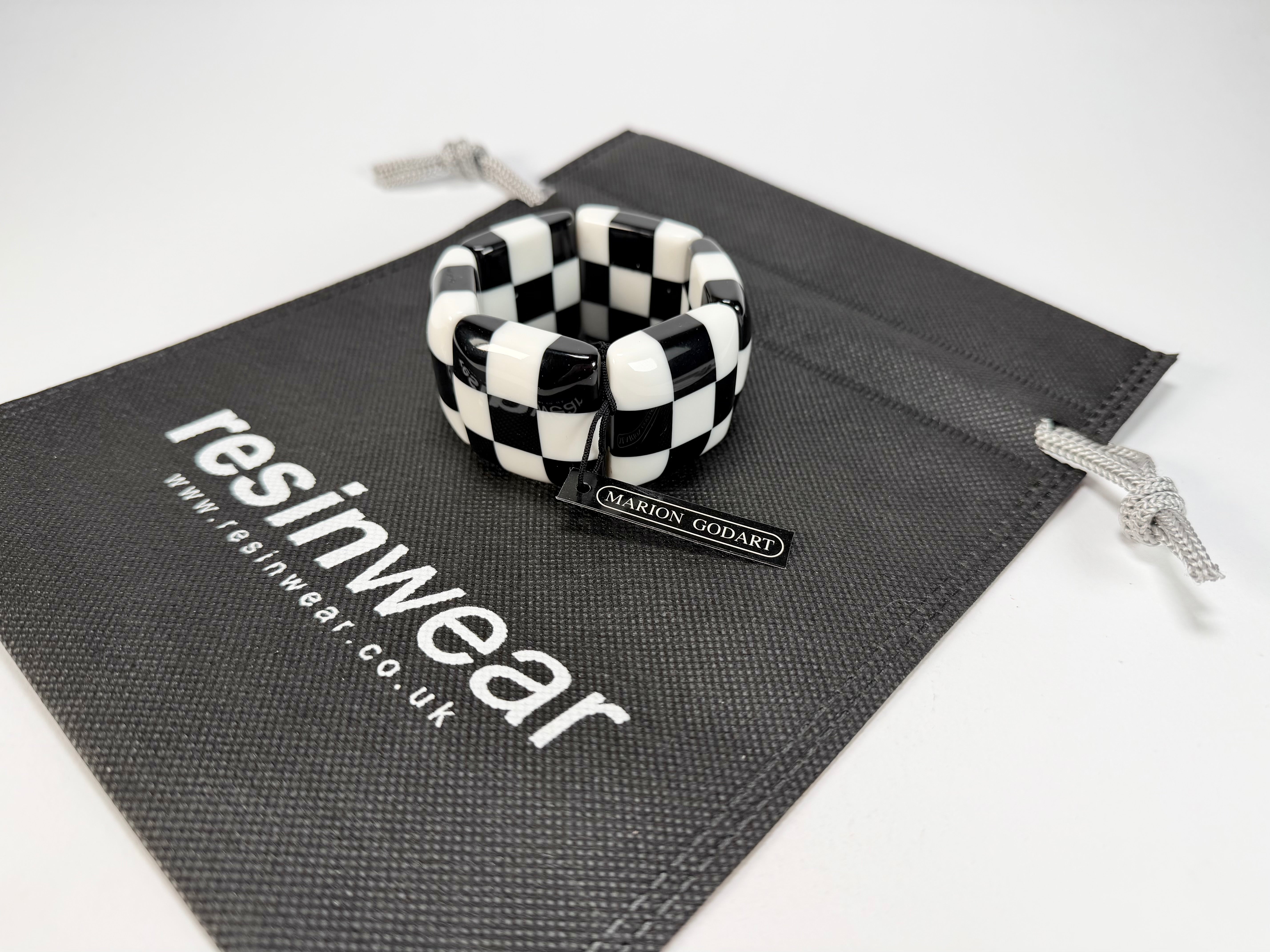 Marion Godart - Monochrome "Echiquier" Black & White Elasticated Resin Bracelet