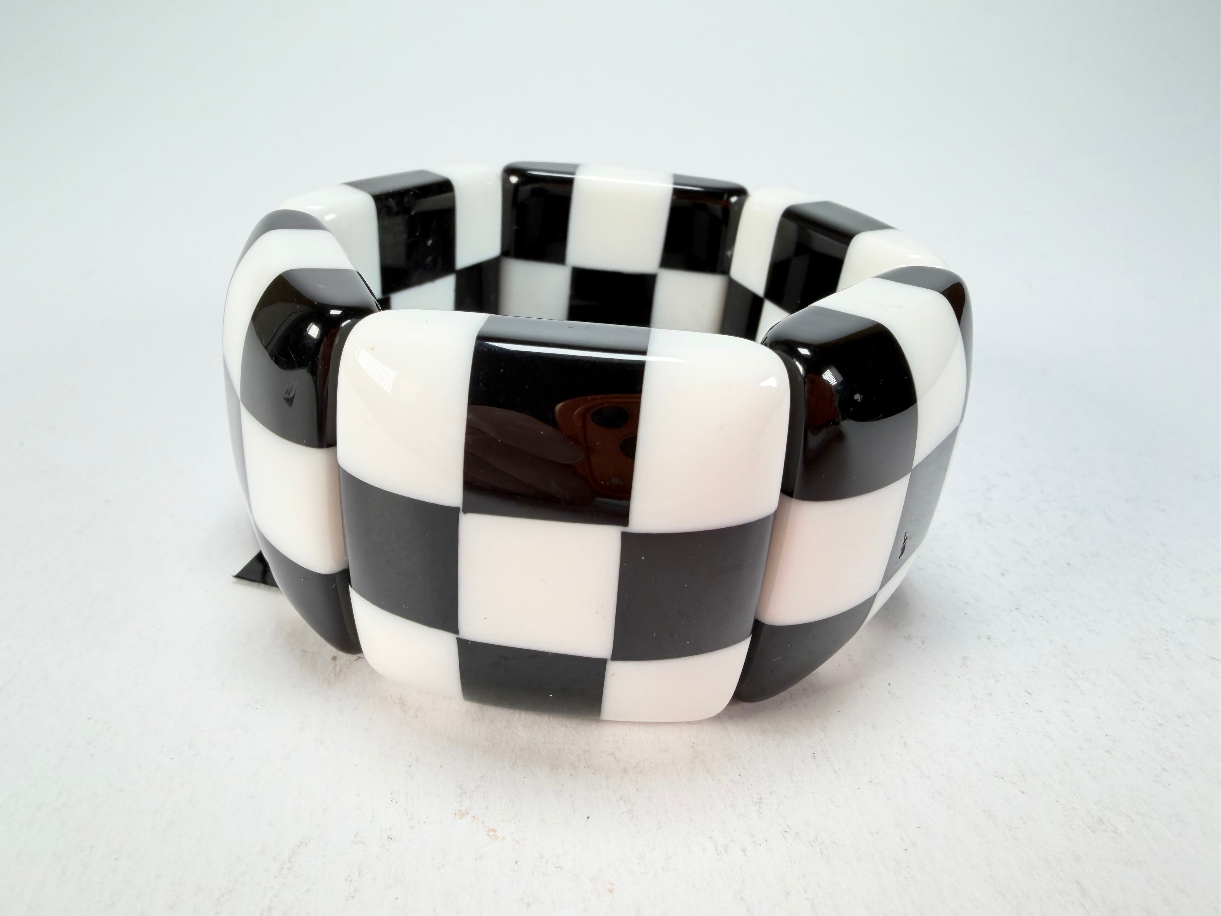 Marion Godart - Monochrome "Echiquier" Black & White Elasticated Resin Bracelet