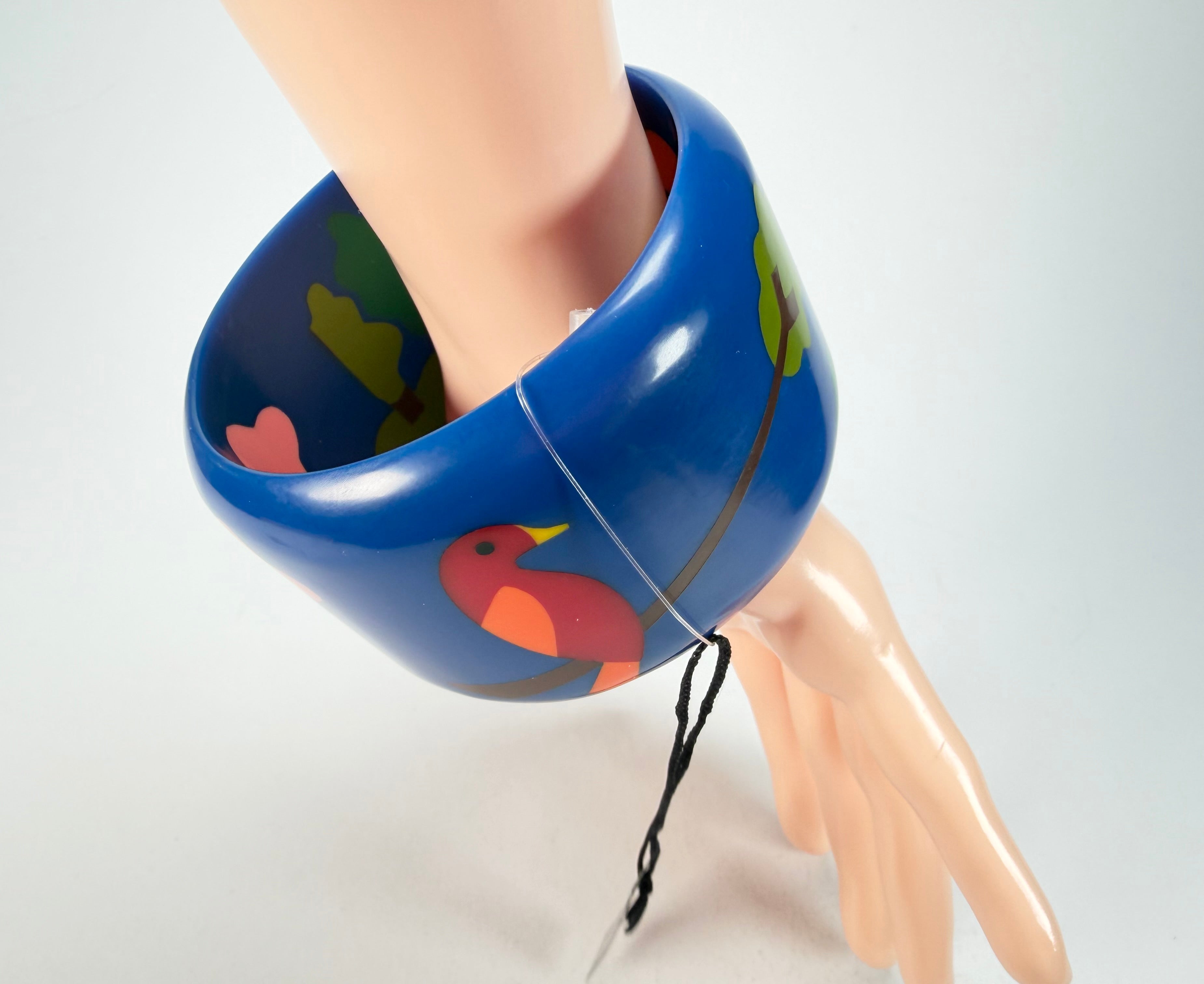 Marion Godart - Natural "Jeune" Blue Solid Round 5cm Bangle