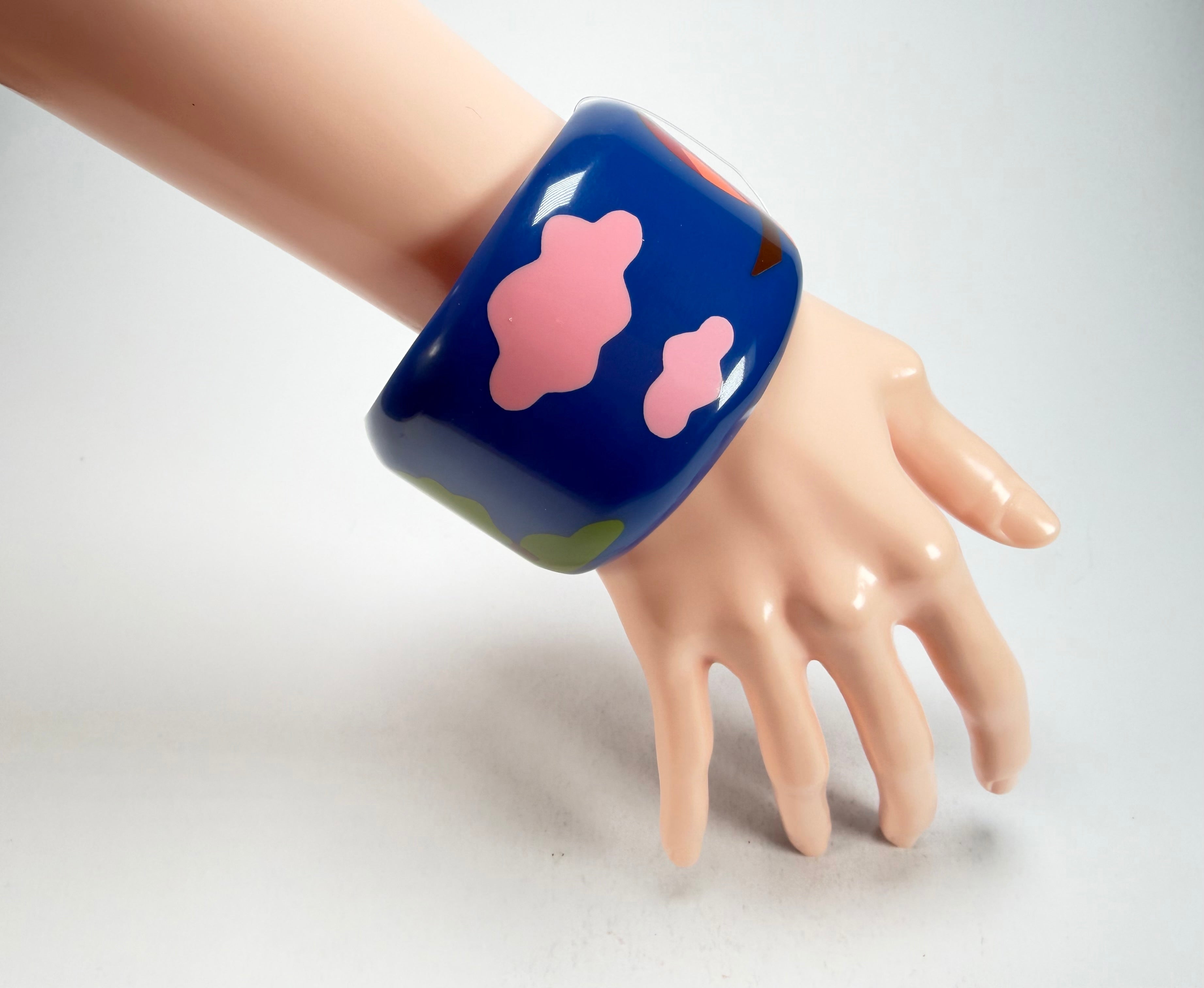 Marion Godart - Natural "Jeune" Blue Solid Round 5cm Bangle