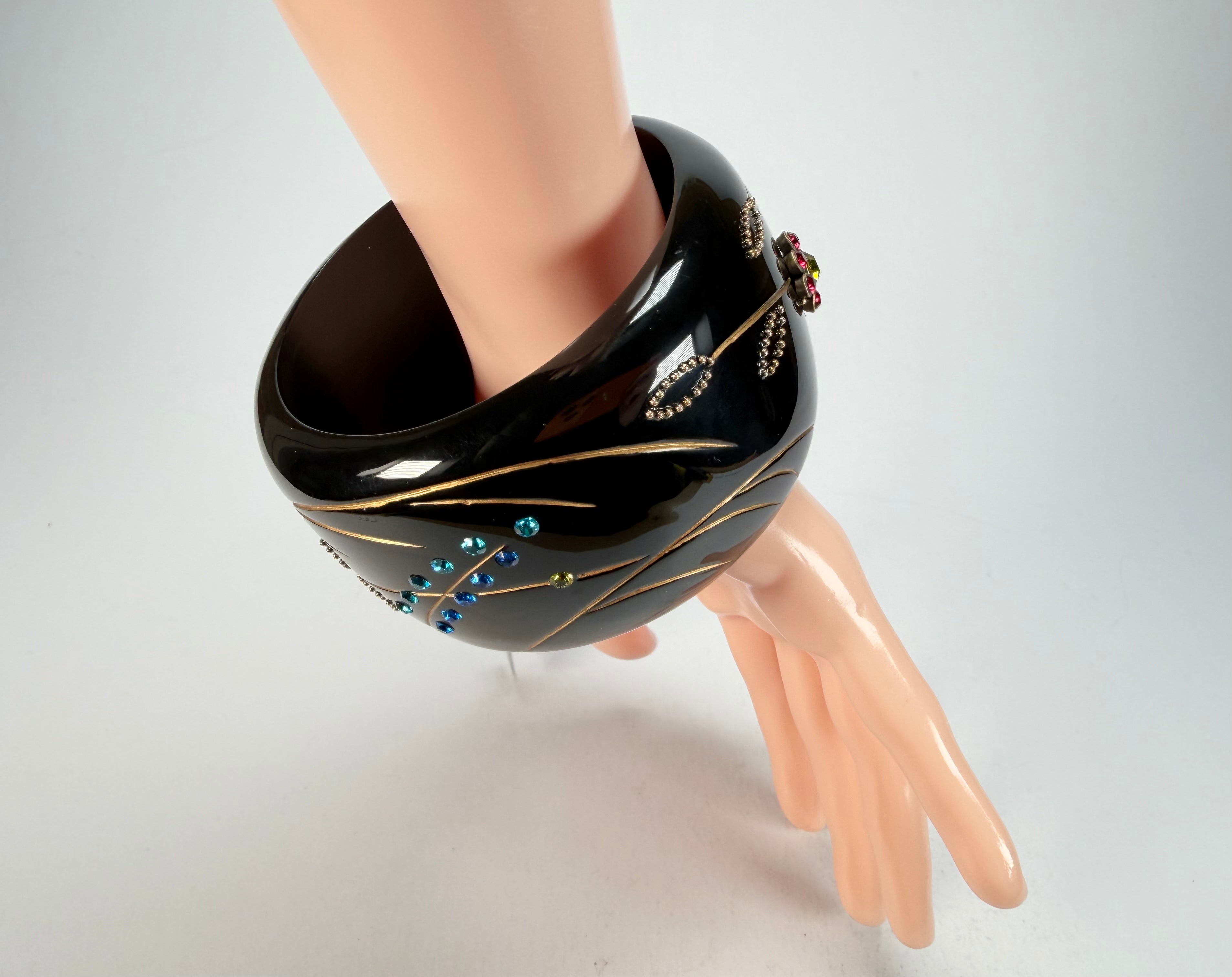Marion Godart - Natural "Joyaux De La Nature" Black Solid Round 5cm Bangle