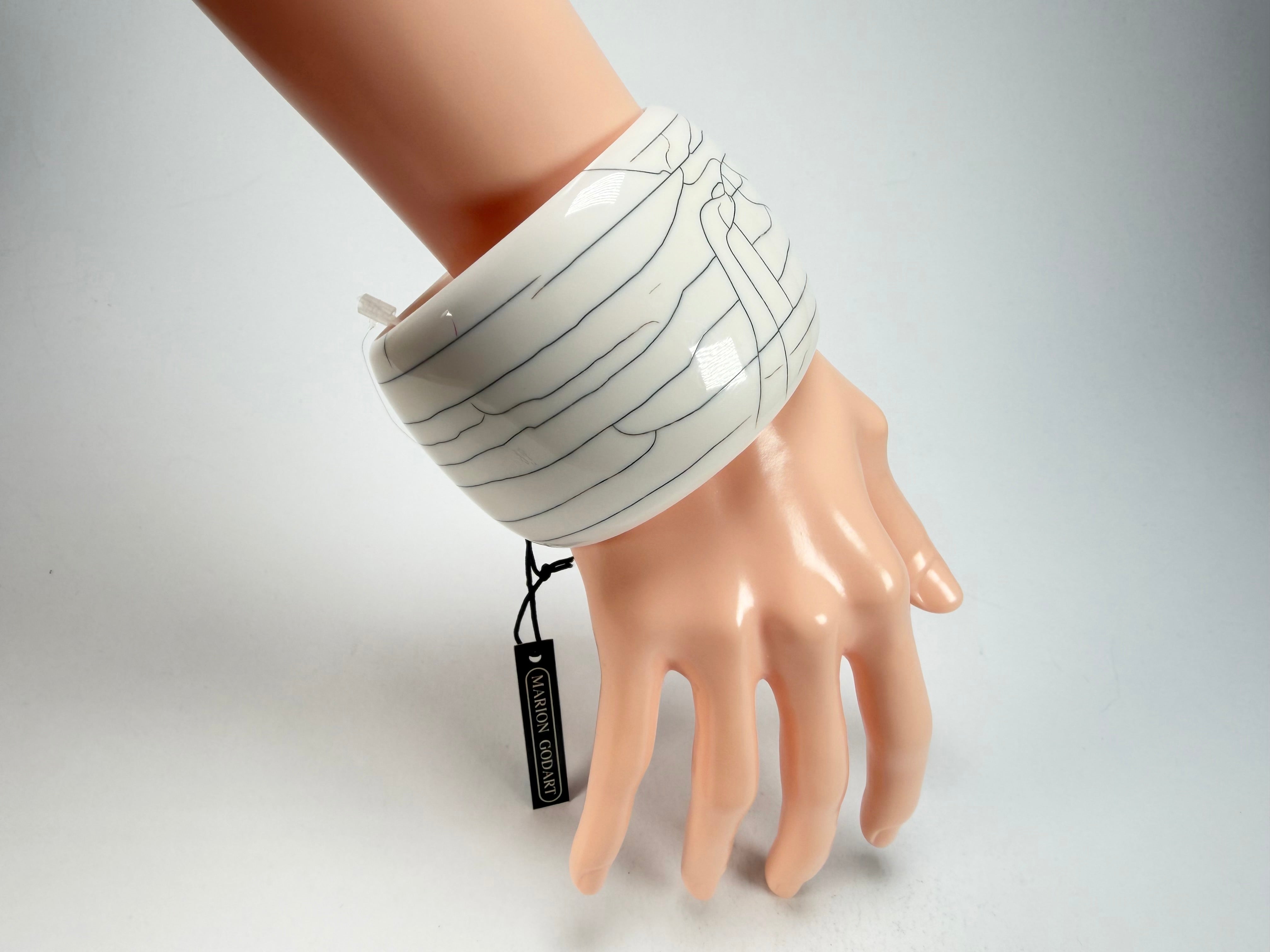 Marion Godart - Fragmental "Fissures" Cream Solid Round 5cm Bangle