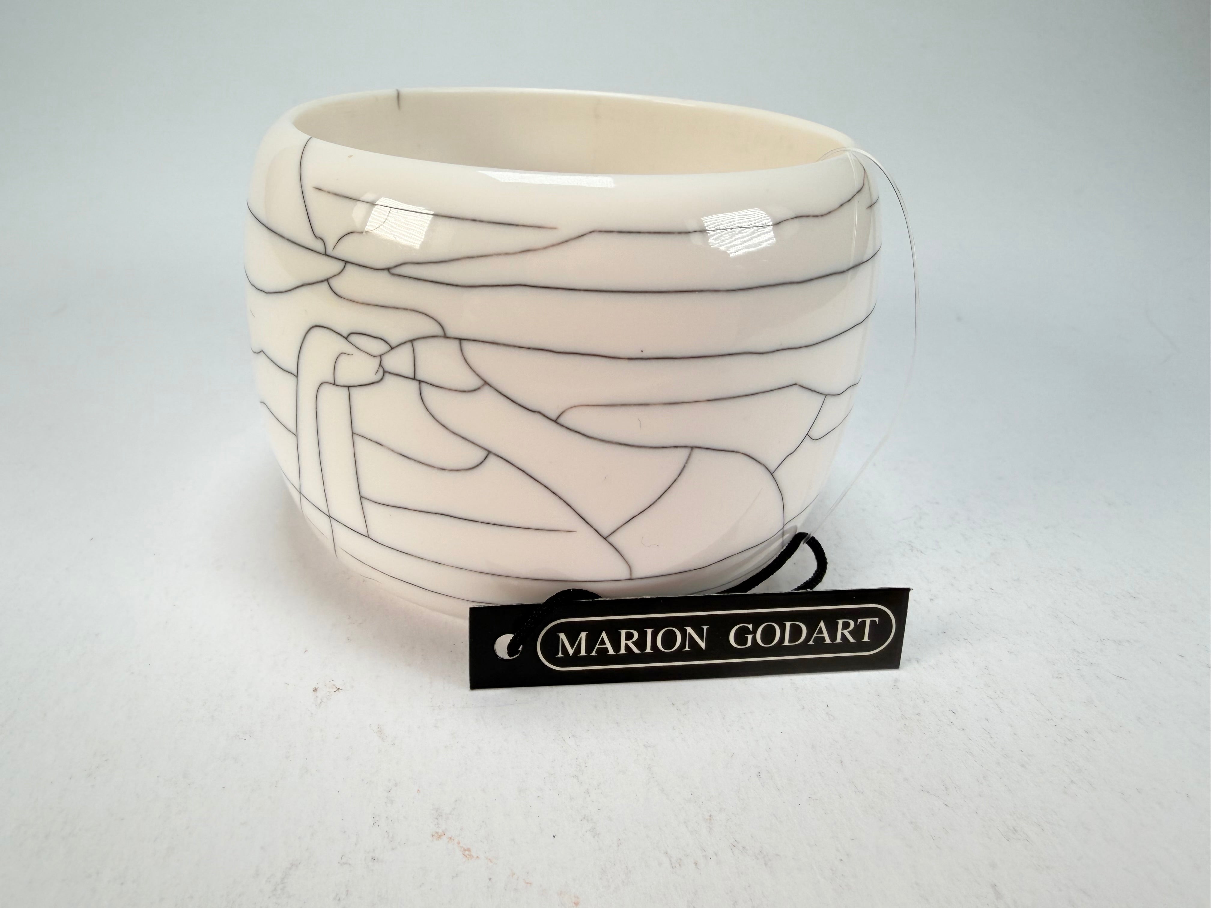 Marion Godart - Fragmental "Fissures" Cream Solid Round 5cm Bangle
