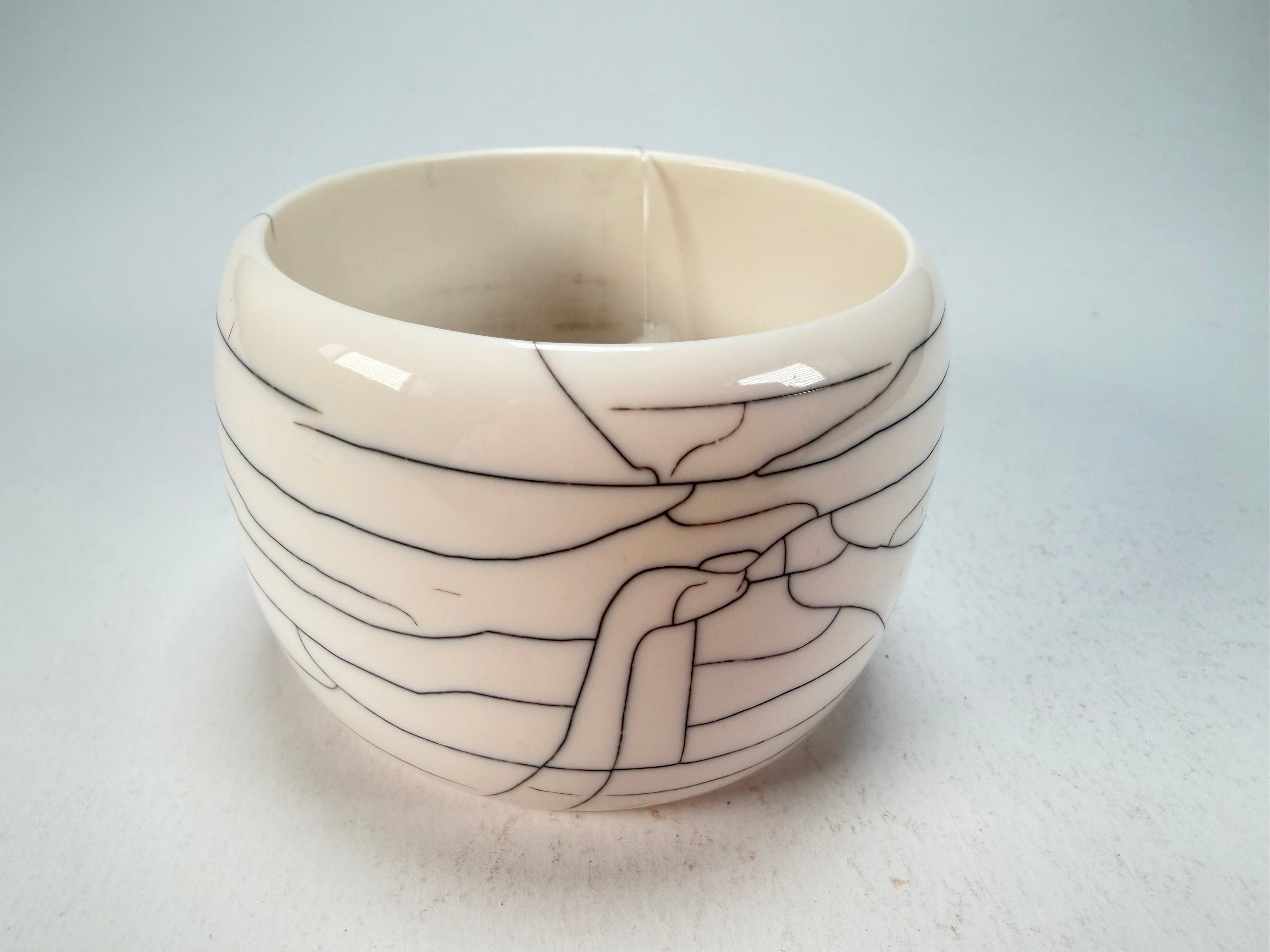 Marion Godart - Fragmental "Fissures" Cream Solid Round 5cm Bangle