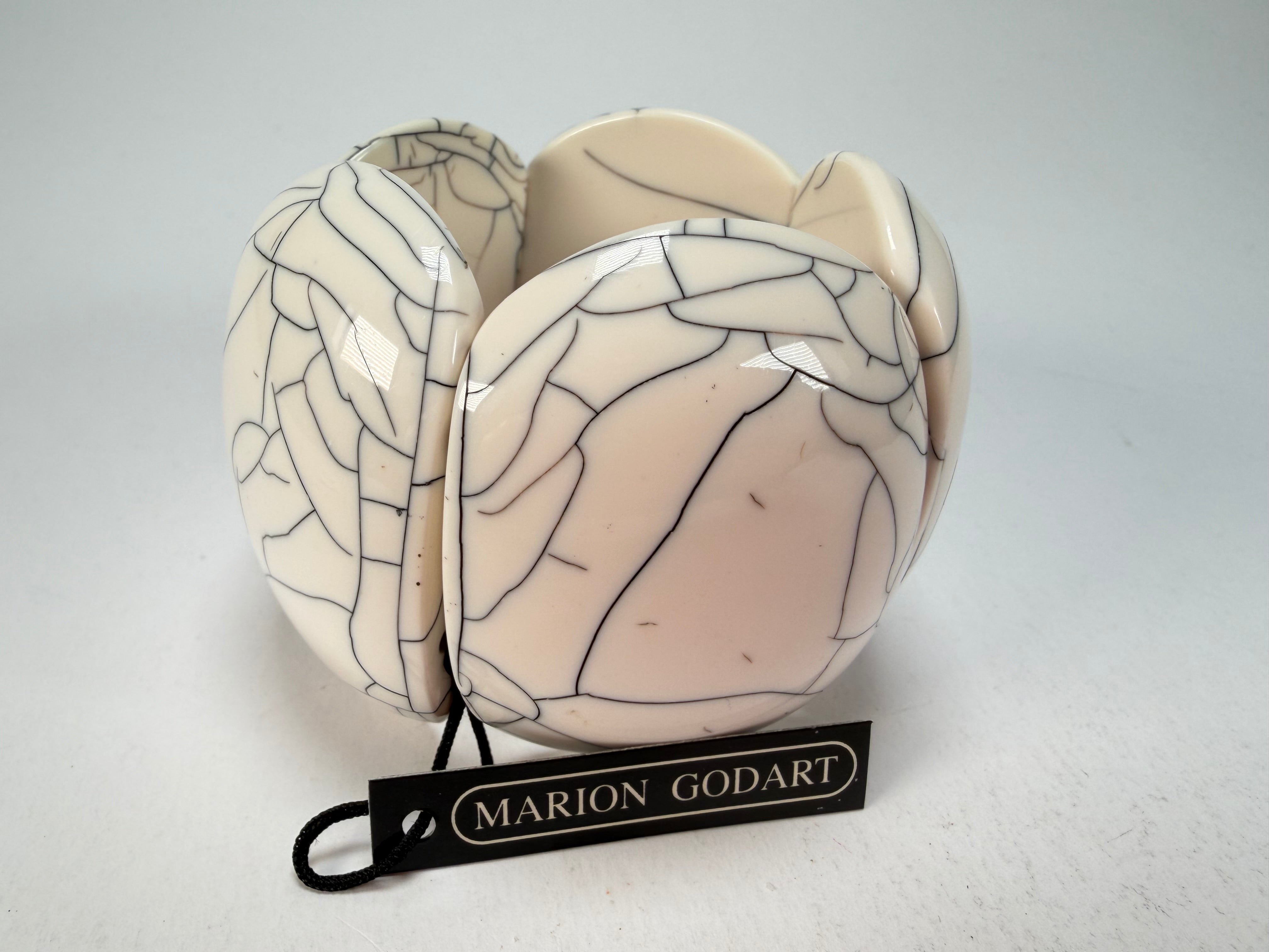 Marion Godart - Fragmental "Cinq Fissures Pièces" Cream Elasticated Resin Bracelet