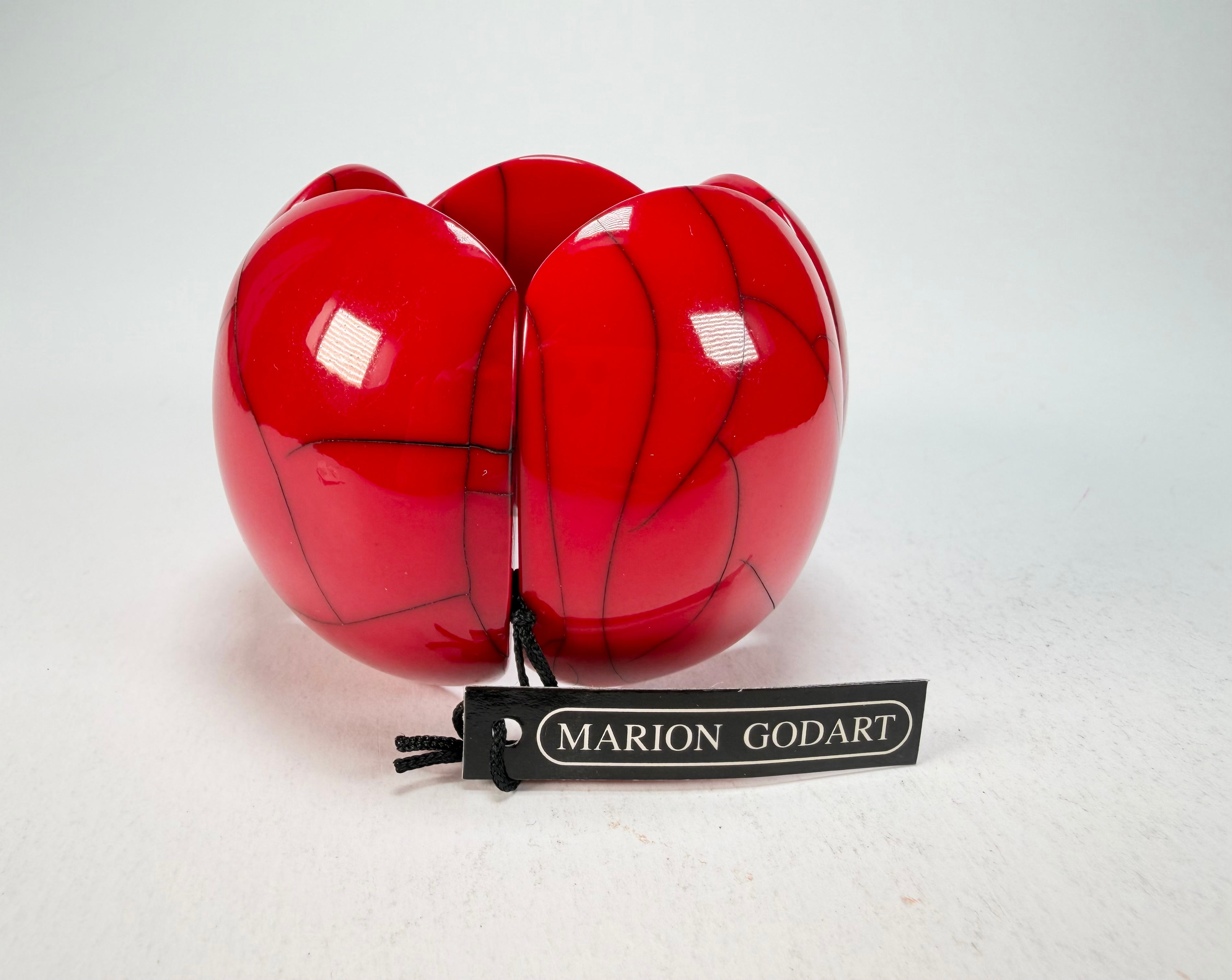 Marion Godart - Fragmental "Cinq Fissures Pièces" Red Elasticated Resin Bracelet