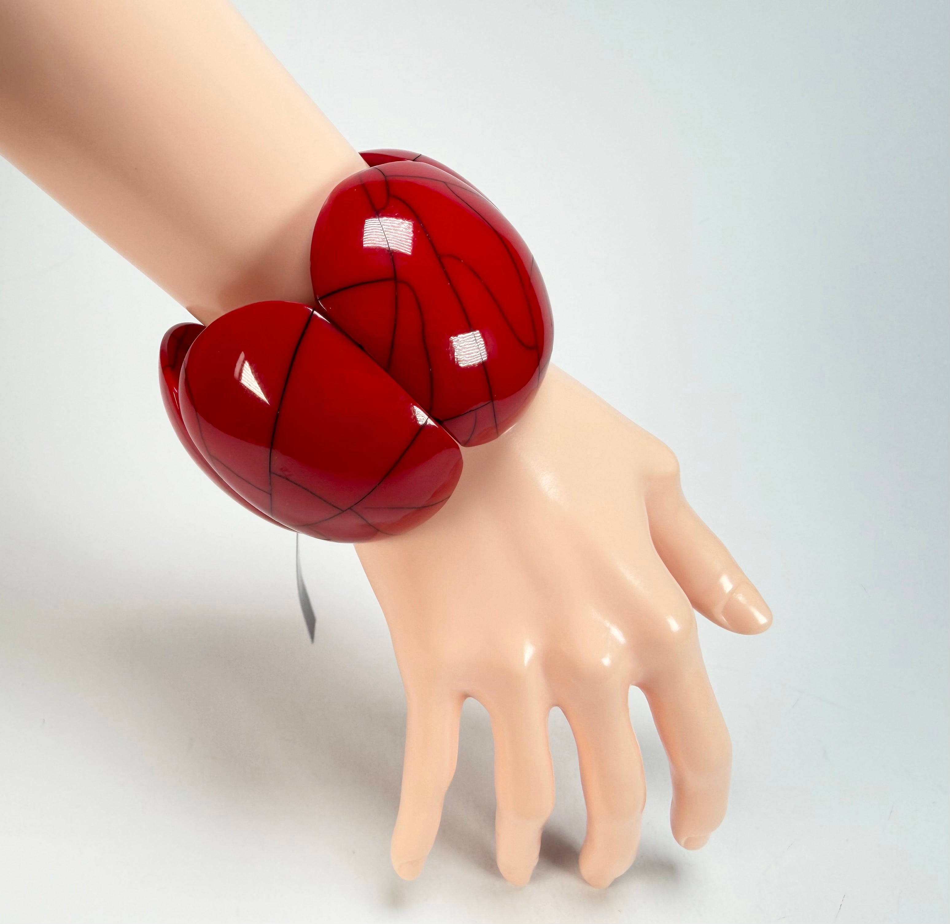 Marion Godart - Fragmental "Cinq Fissures Pièces" Red Elasticated Resin Bracelet