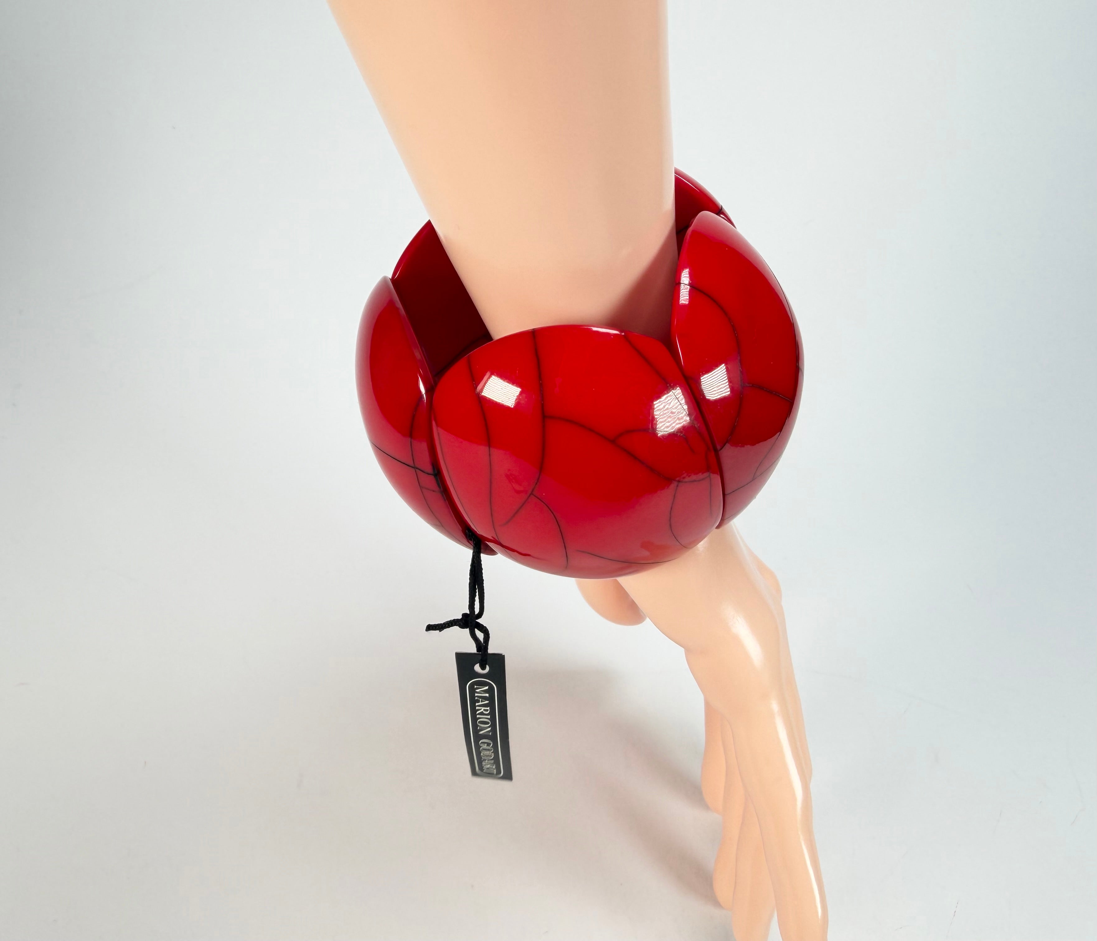 Marion Godart - Fragmental "Cinq Fissures Pièces" Red Elasticated Resin Bracelet