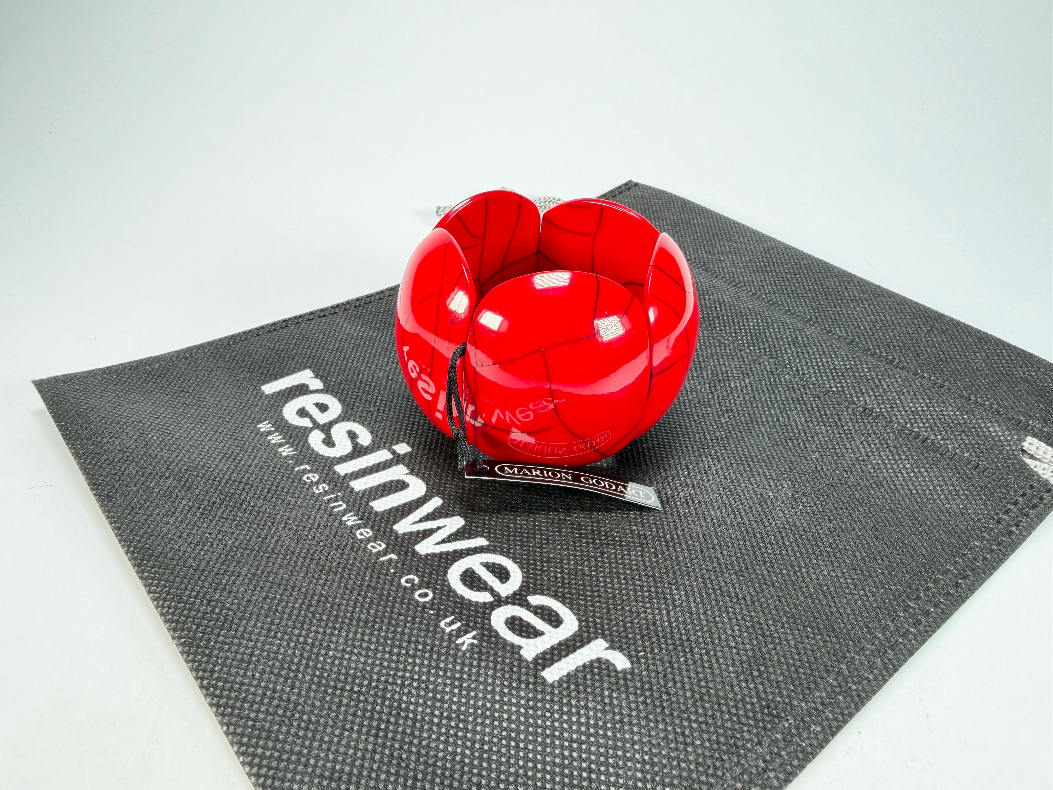 Marion Godart - Fragmental "Cinq Fissures Pièces" Red Elasticated Resin Bracelet