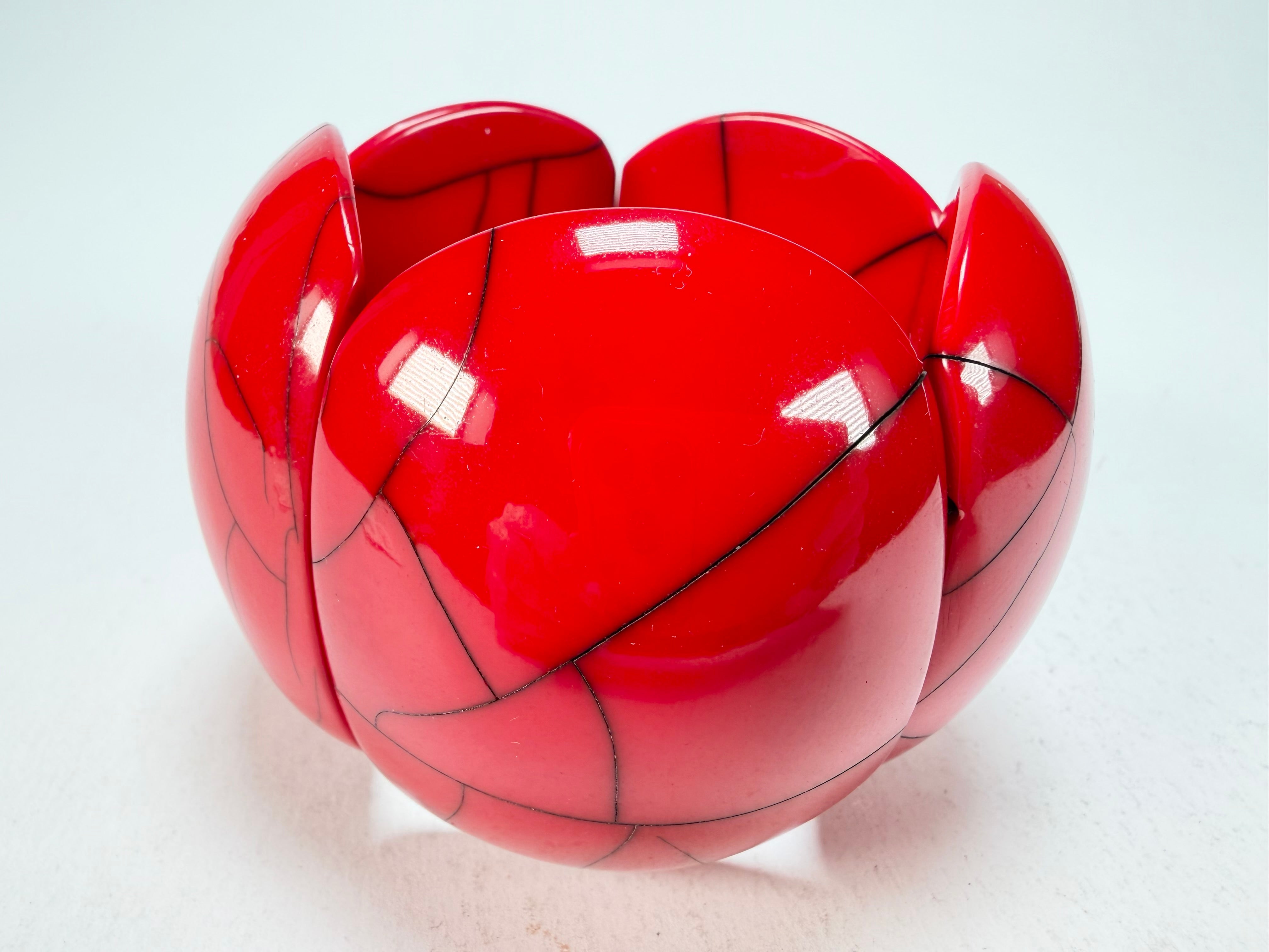Marion Godart - Fragmental "Cinq Fissures Pièces" Red Elasticated Resin Bracelet