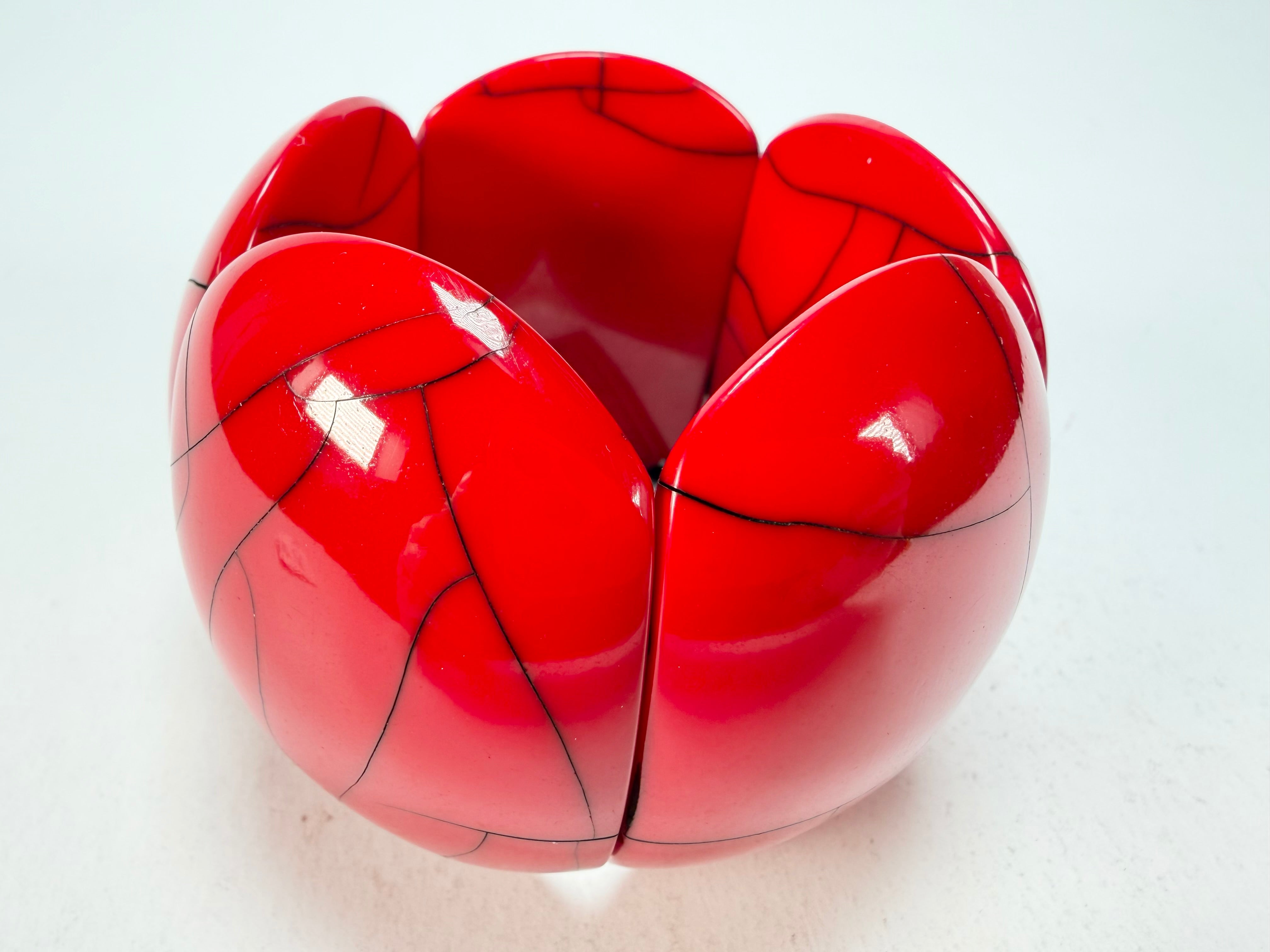 Marion Godart - Fragmental "Cinq Fissures Pièces" Red Elasticated Resin Bracelet