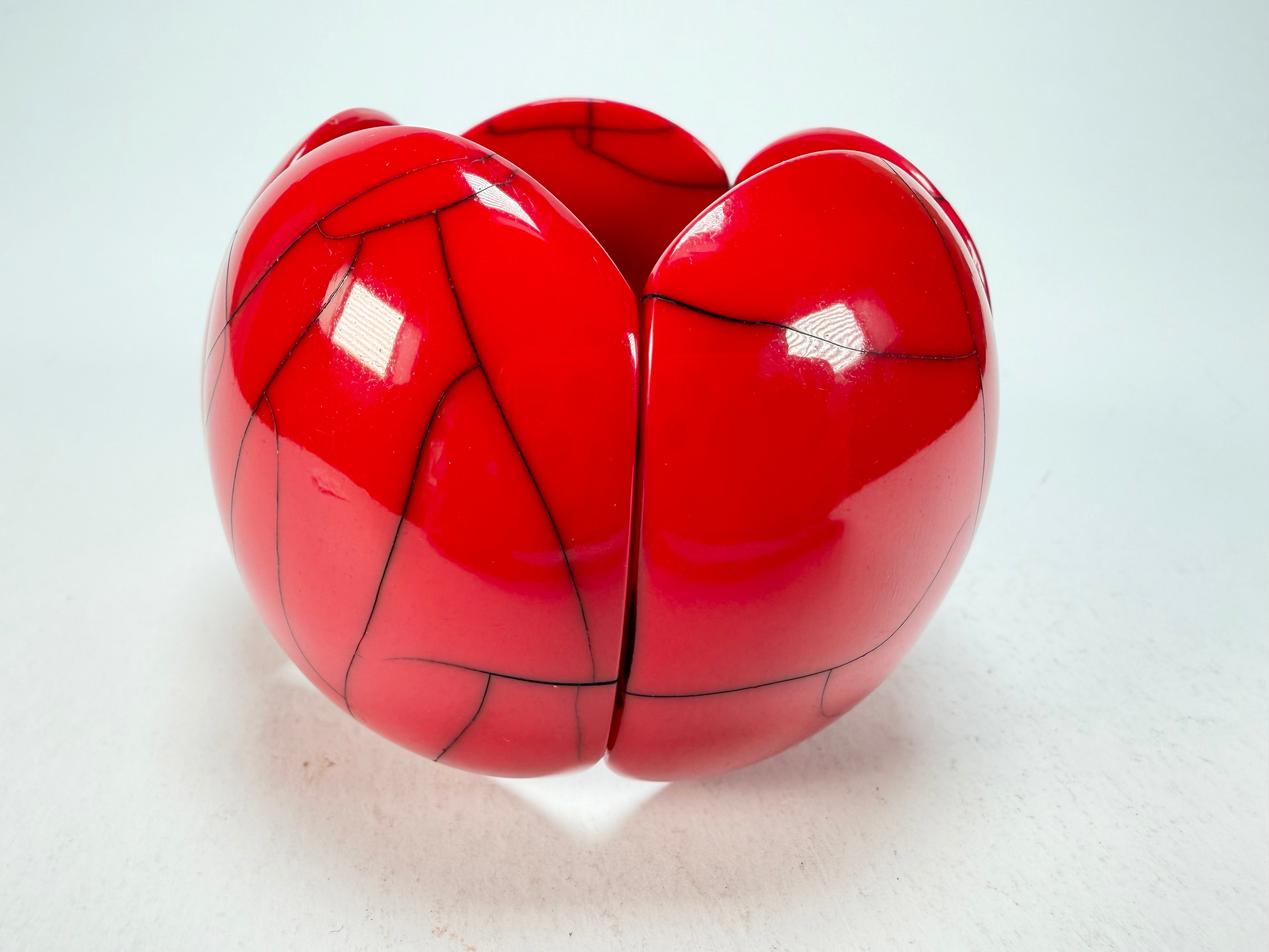 Marion Godart - Fragmental "Cinq Fissures Pièces" Red Elasticated Resin Bracelet