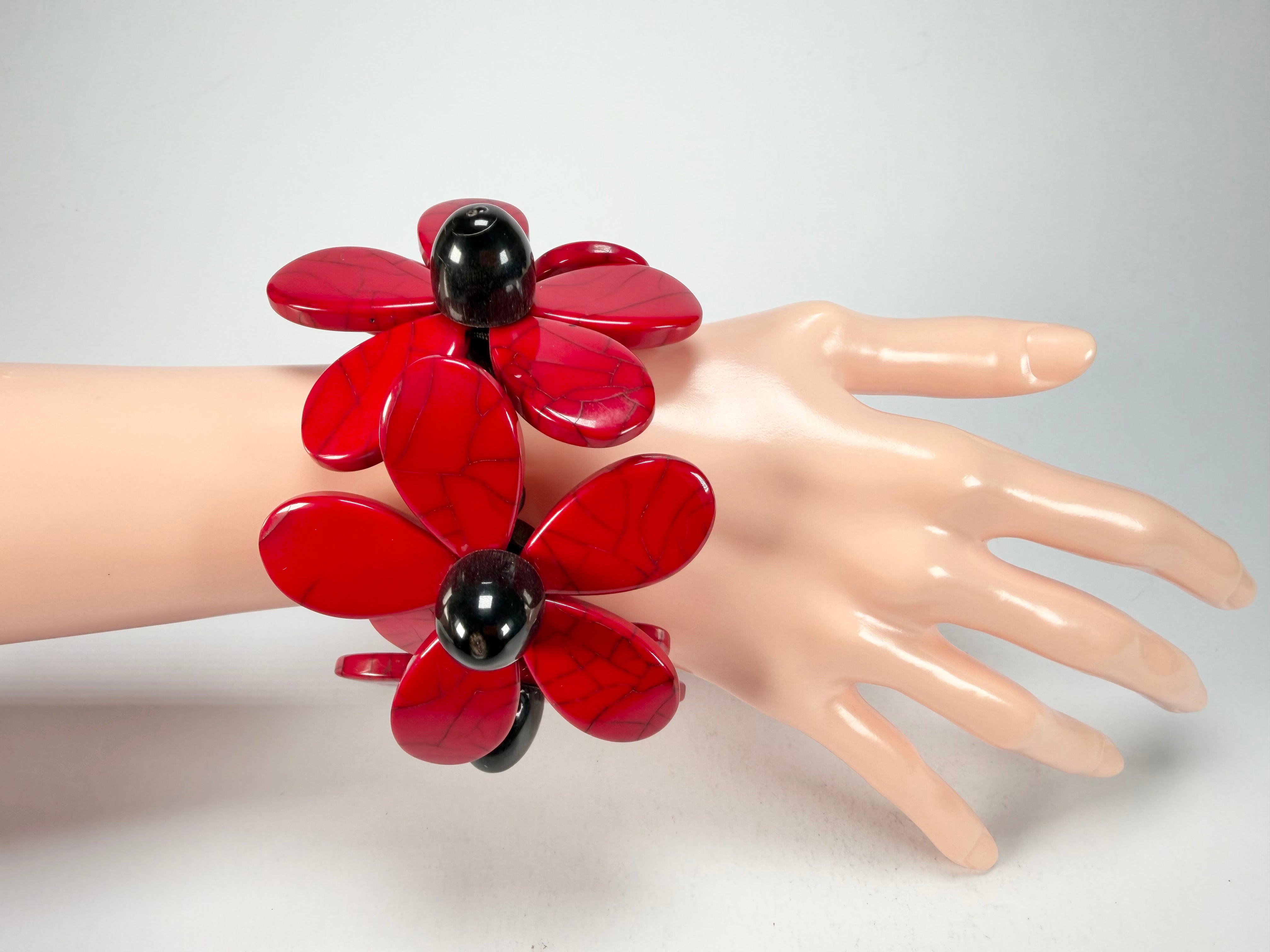 Marion Godart - Floral "Grand Pétale x Fragmental" Red Flower Elasticated Resin Bracelet