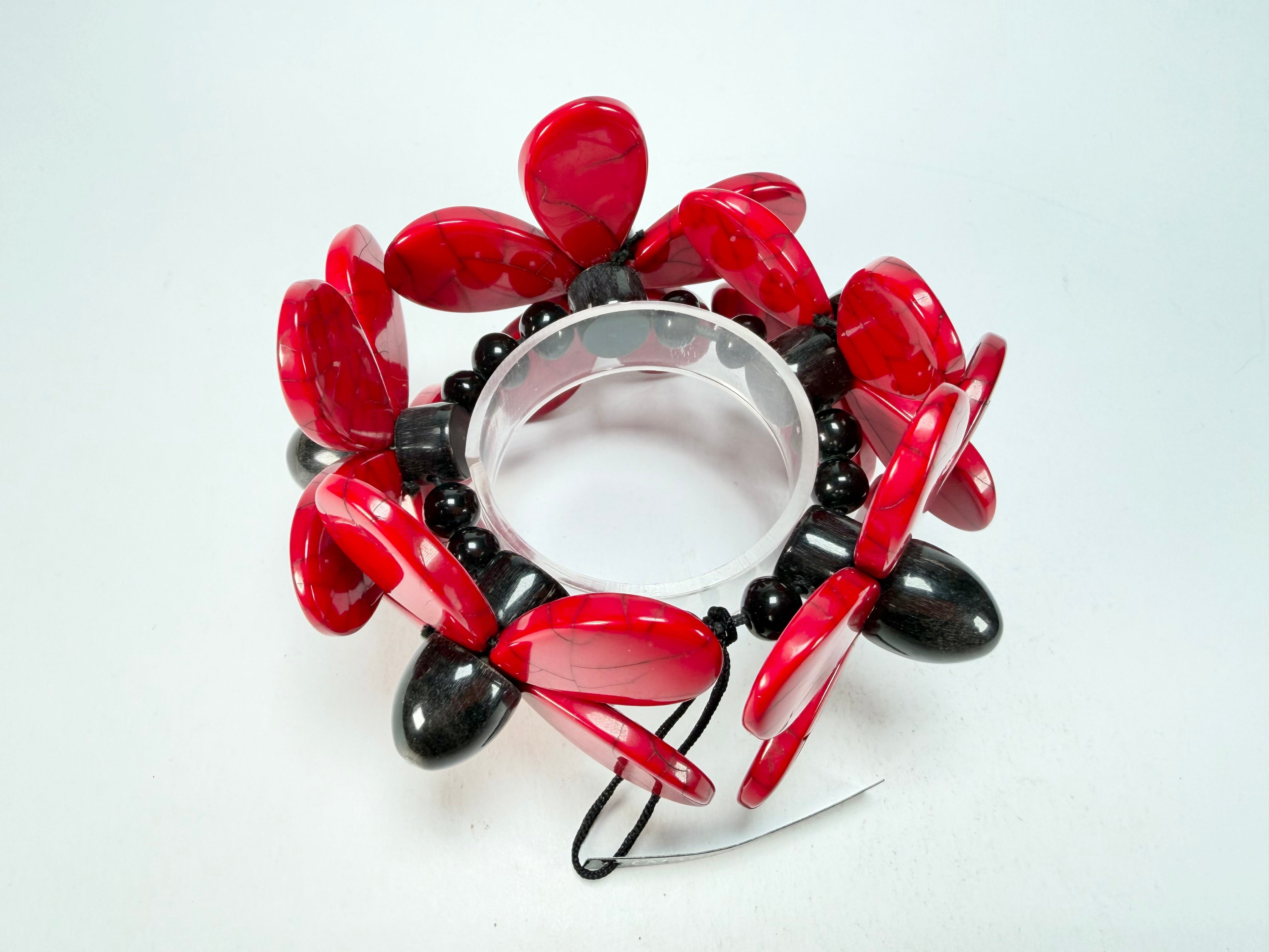 Marion Godart - Floral "Grand Pétale x Fragmental" Red Flower Elasticated Resin Bracelet